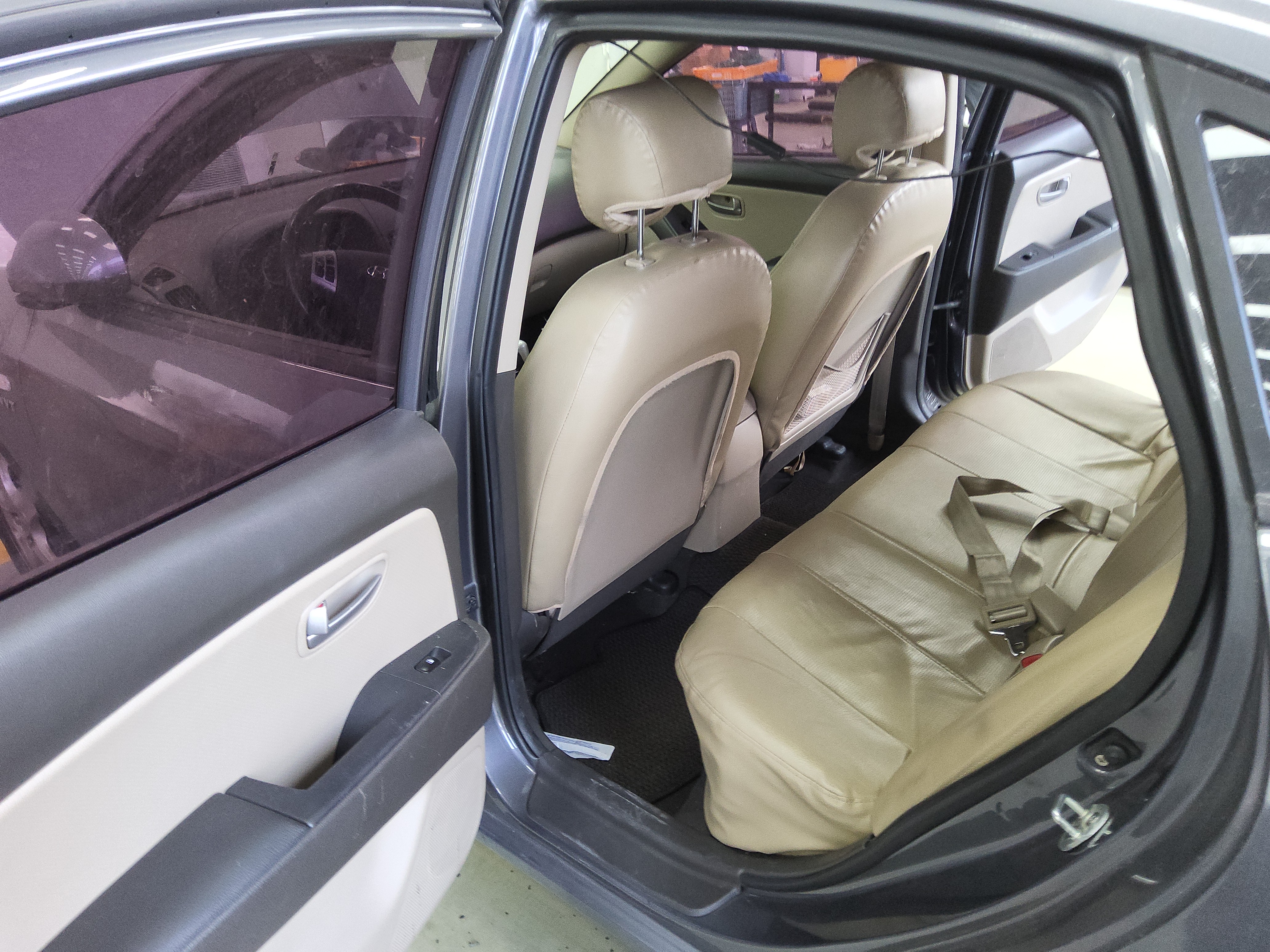 صورة إضافية