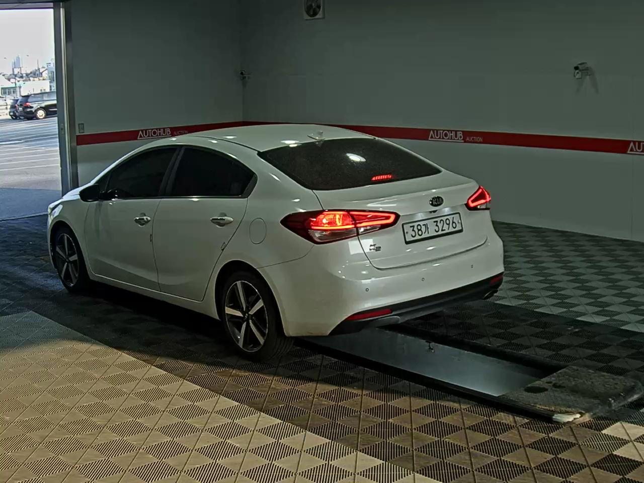 صورة إضافية