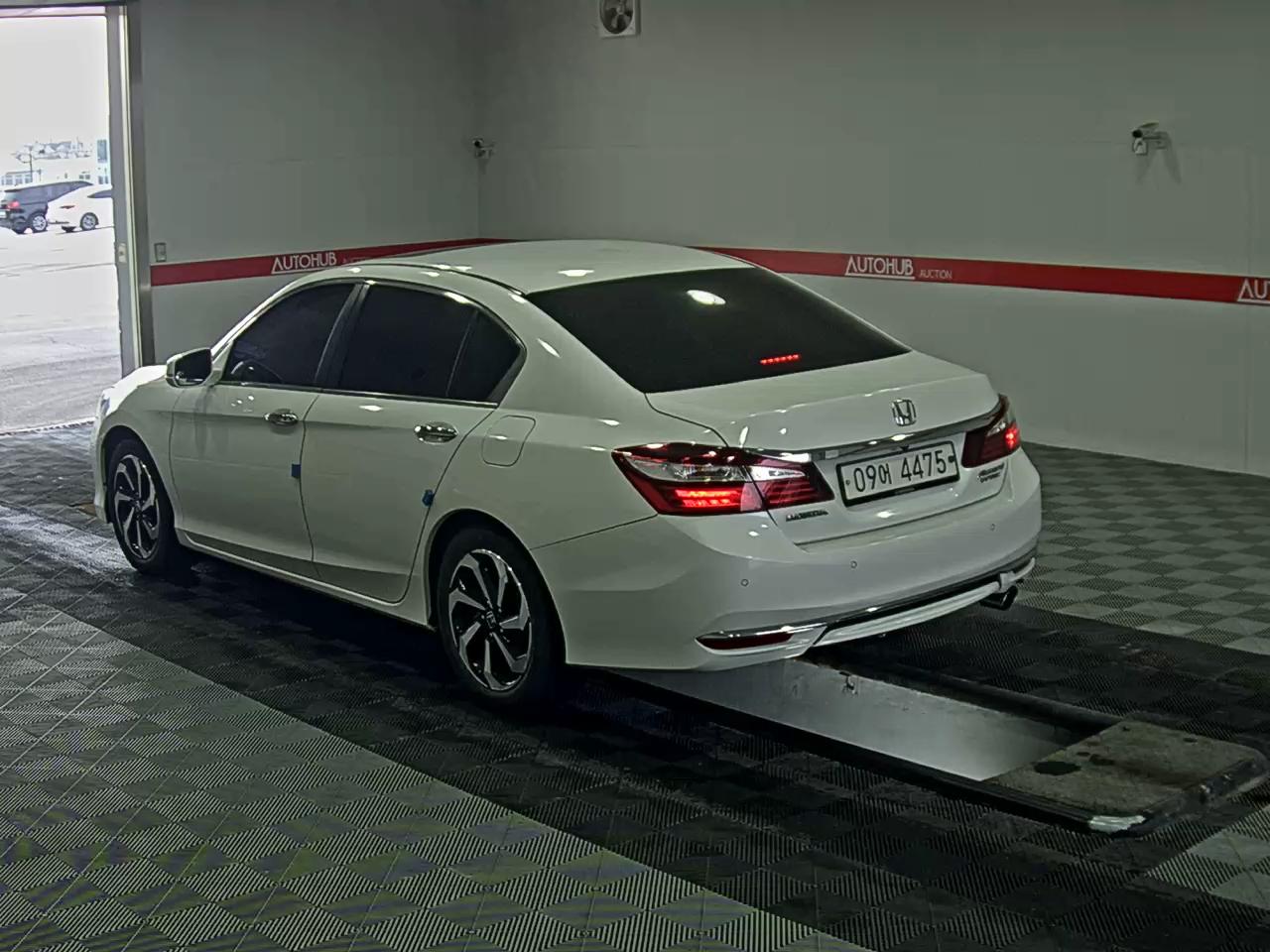 صورة إضافية