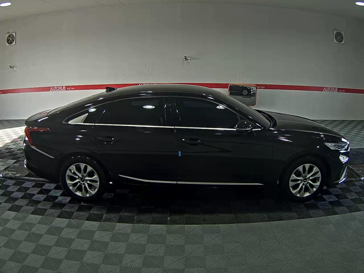 صورة إضافية