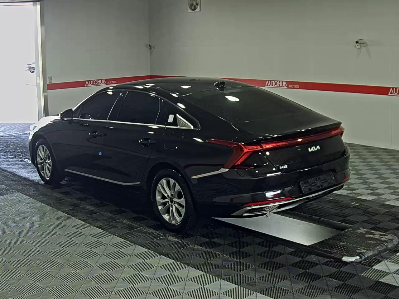 صورة إضافية