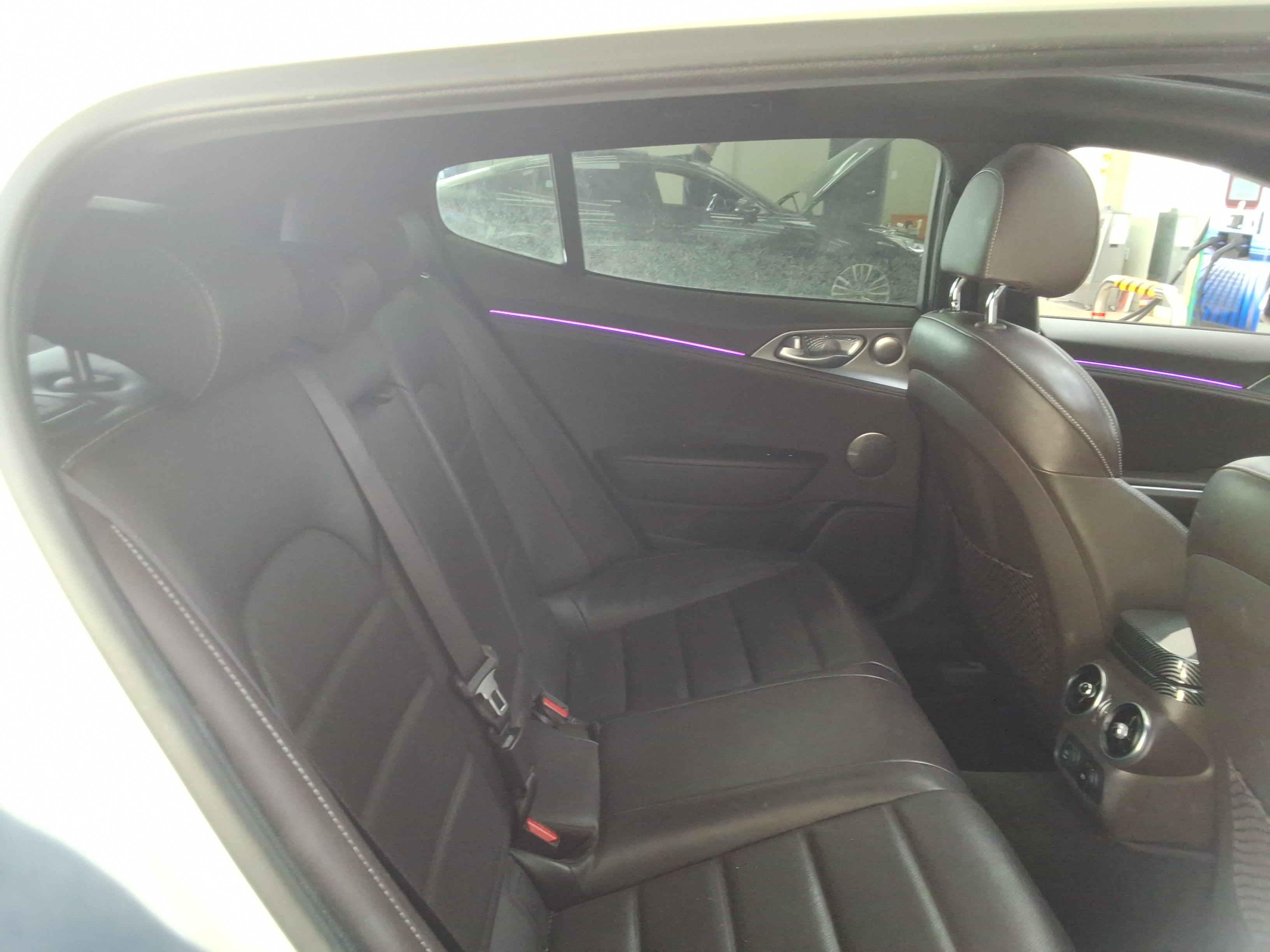 صورة إضافية