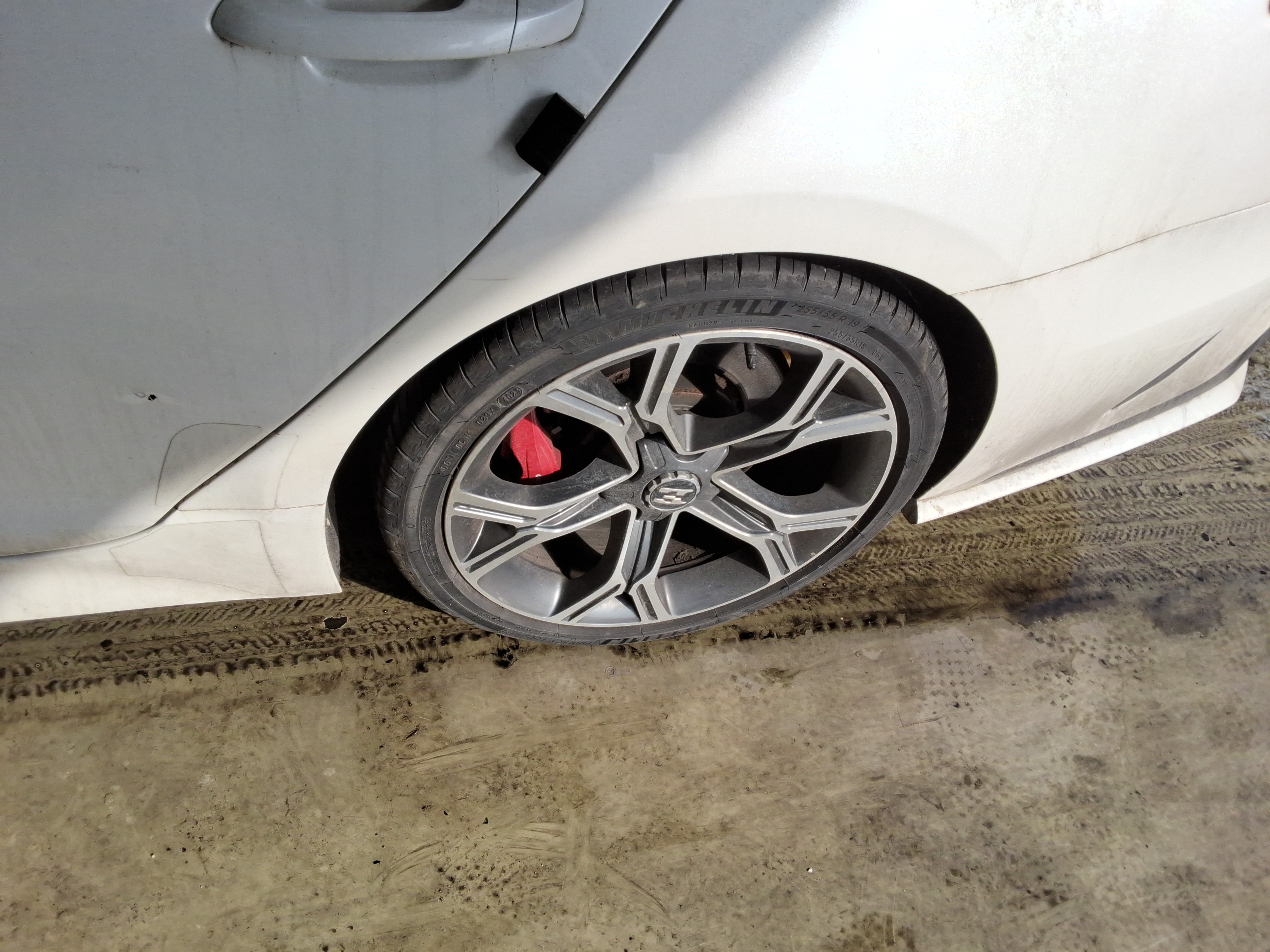 صورة إضافية