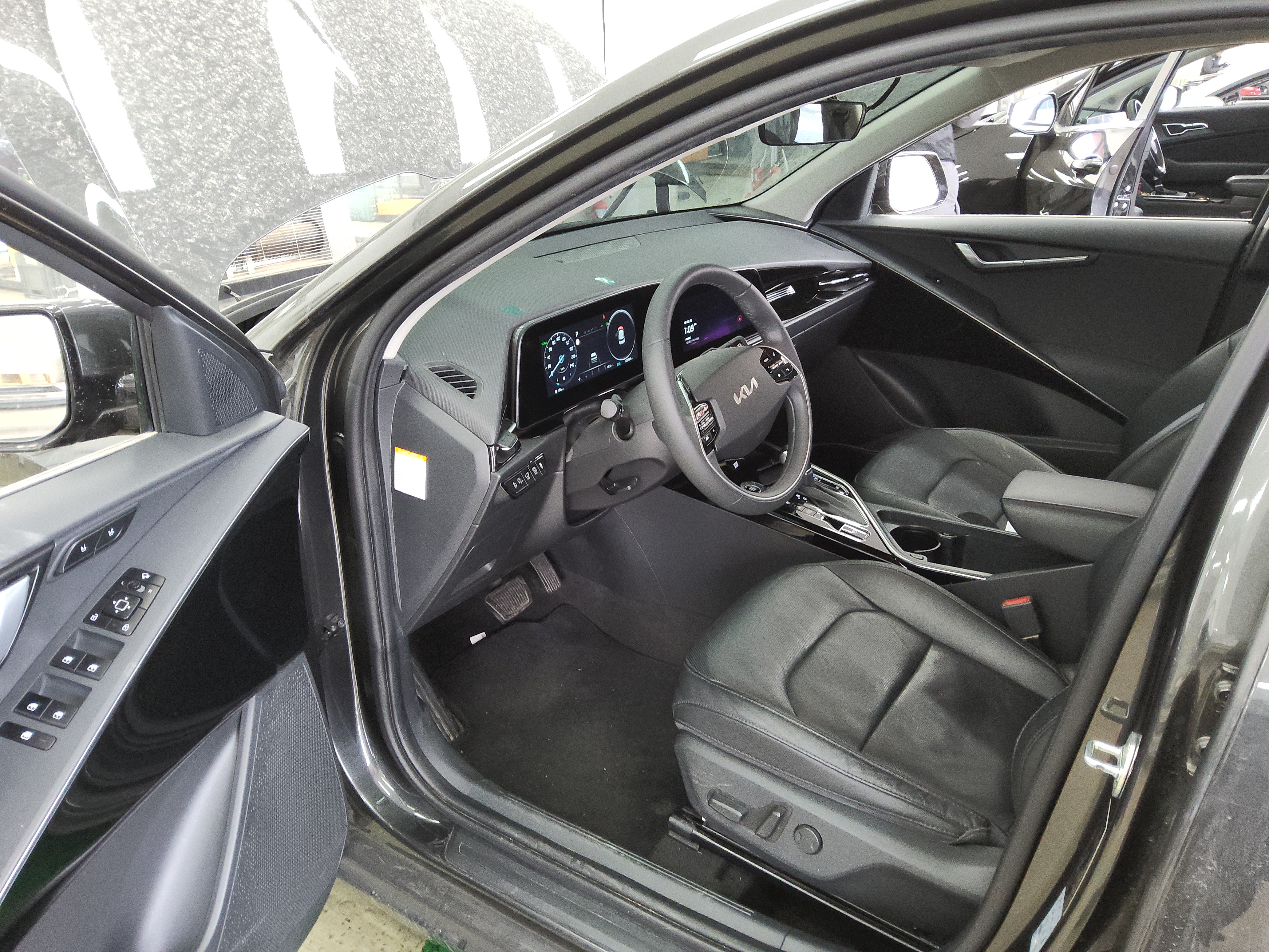 صورة إضافية