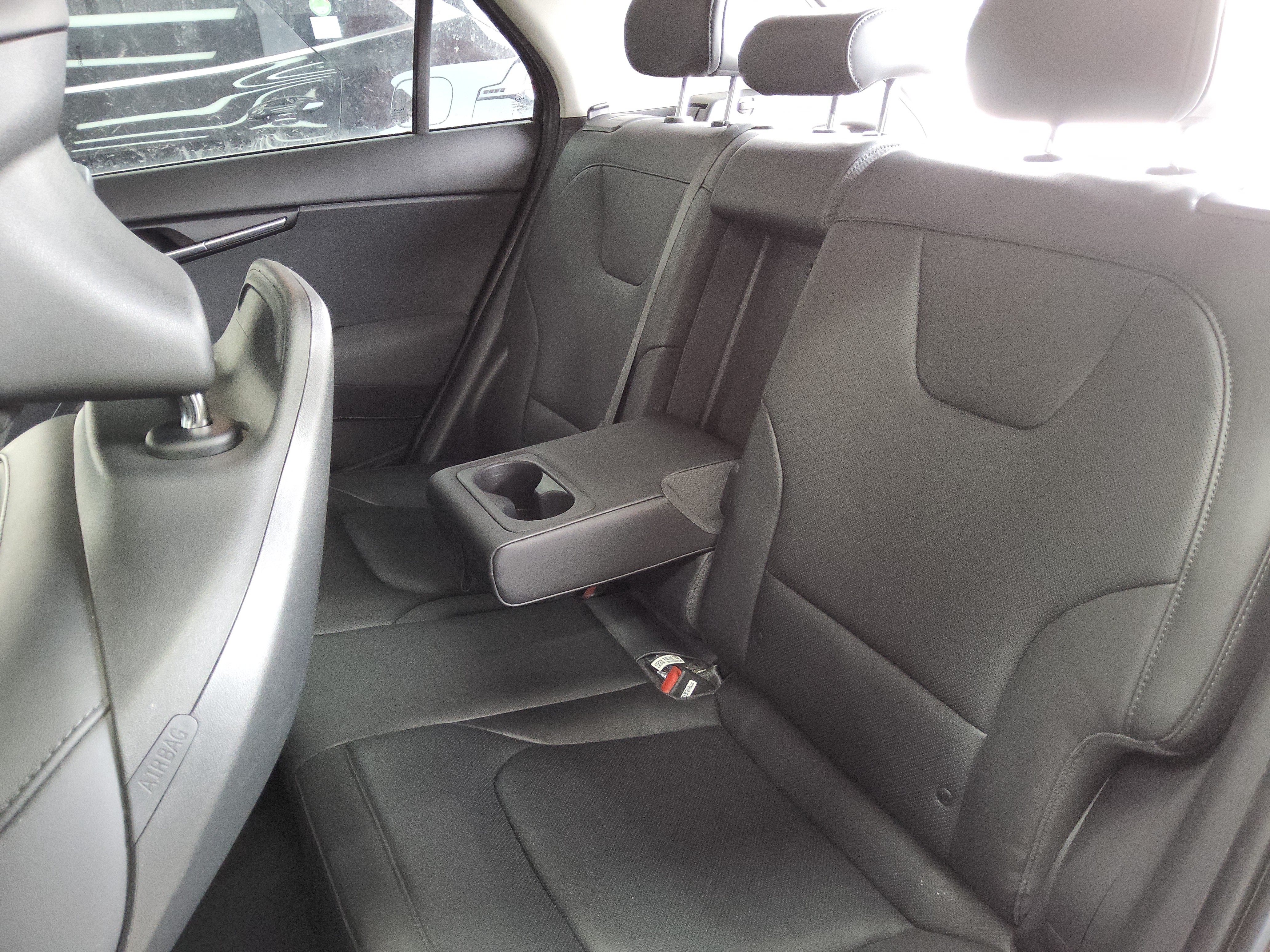 صورة إضافية