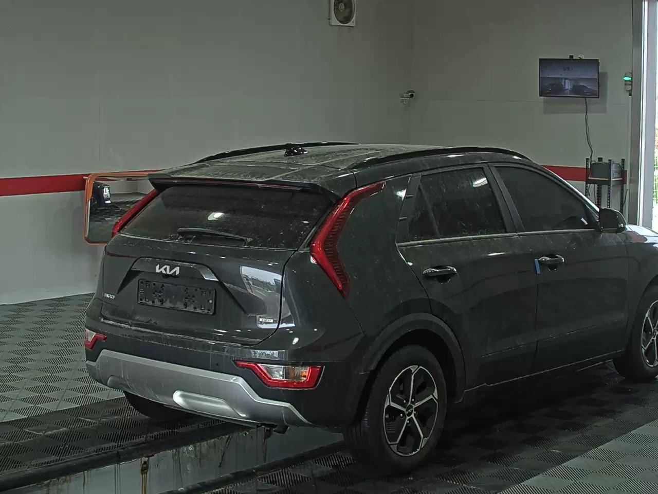 صورة إضافية