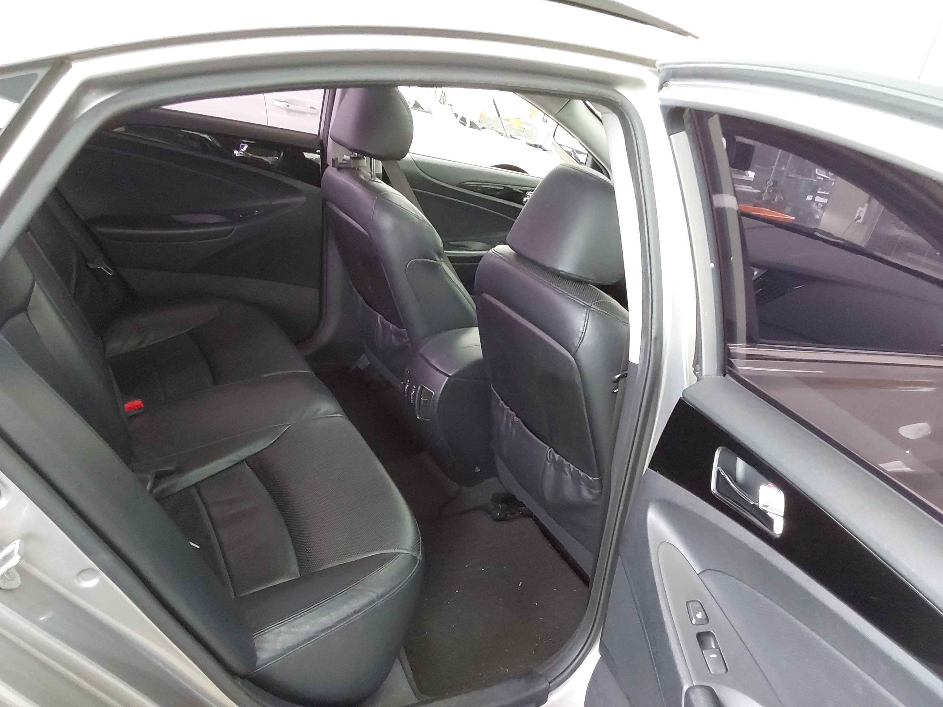 صورة إضافية