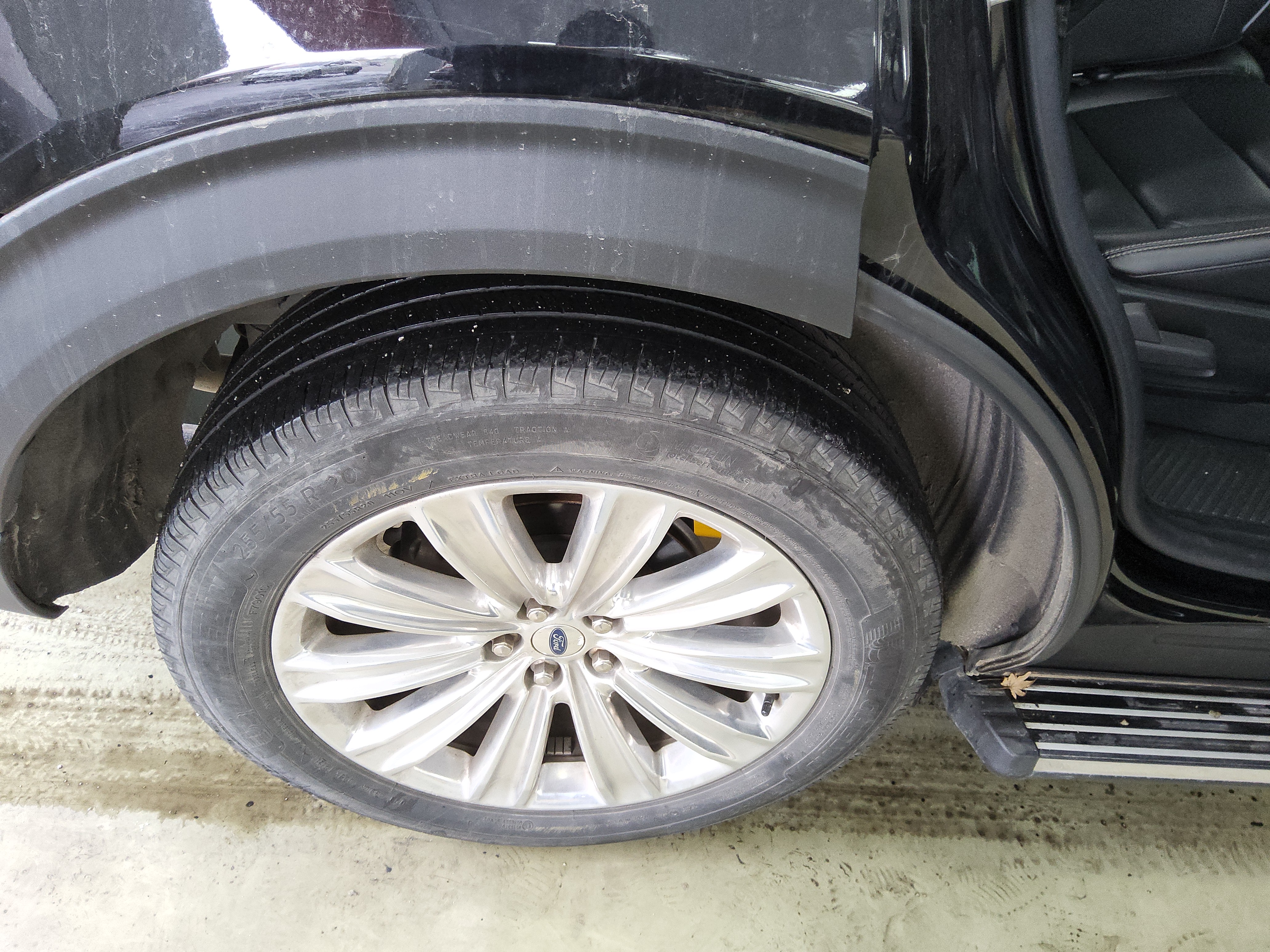 2022 - Ford Explorer