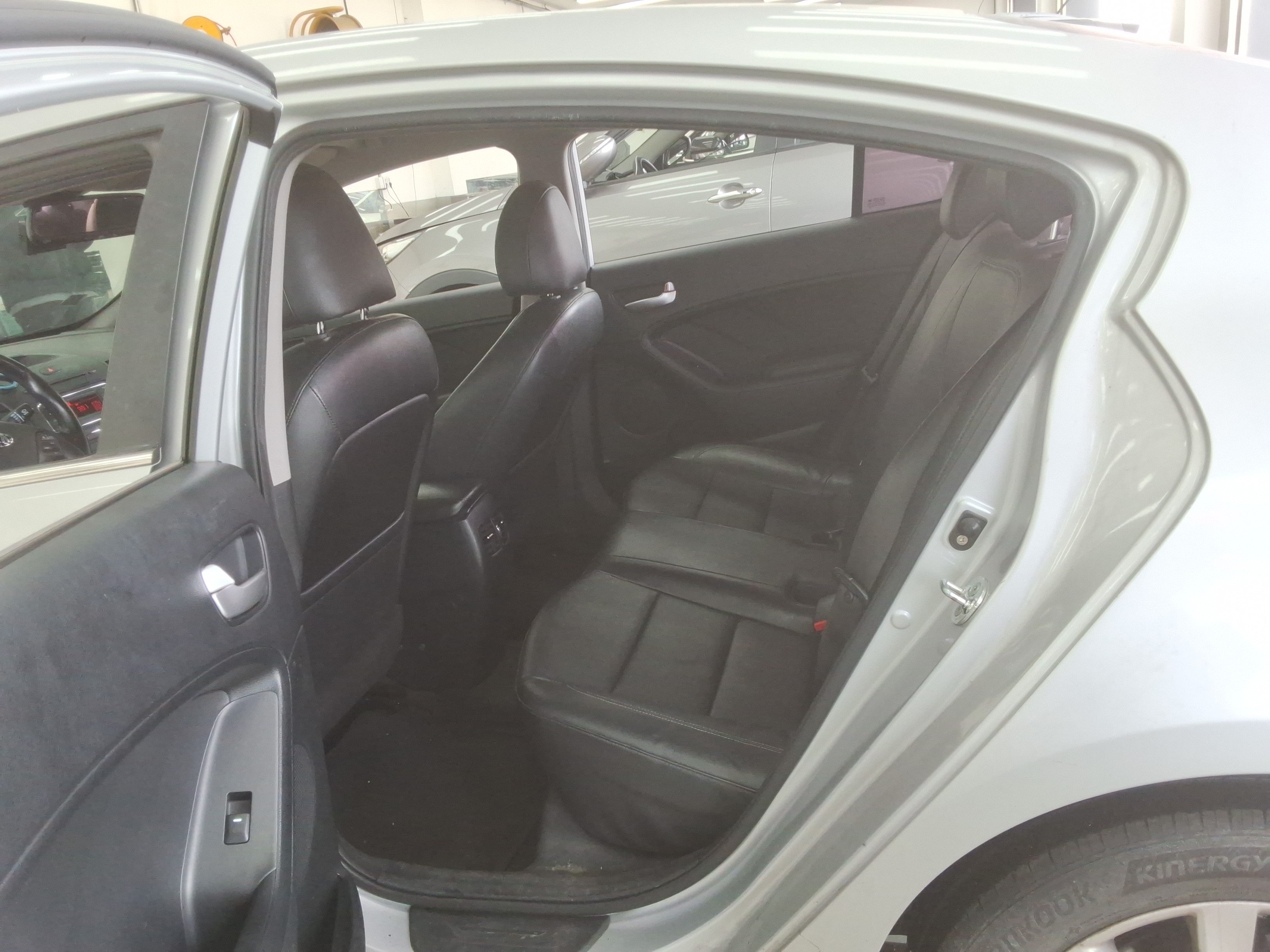 صورة إضافية