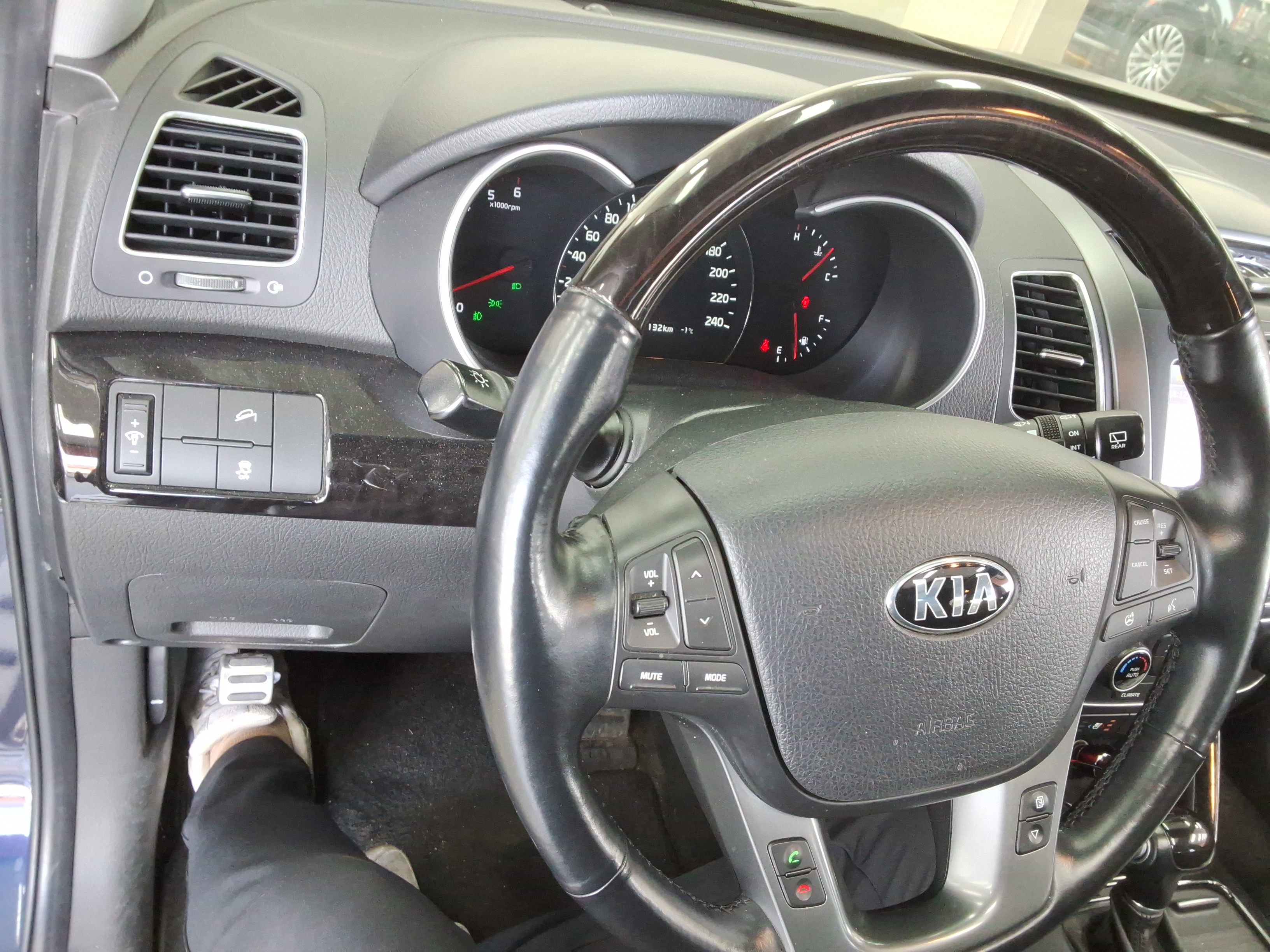 صورة إضافية