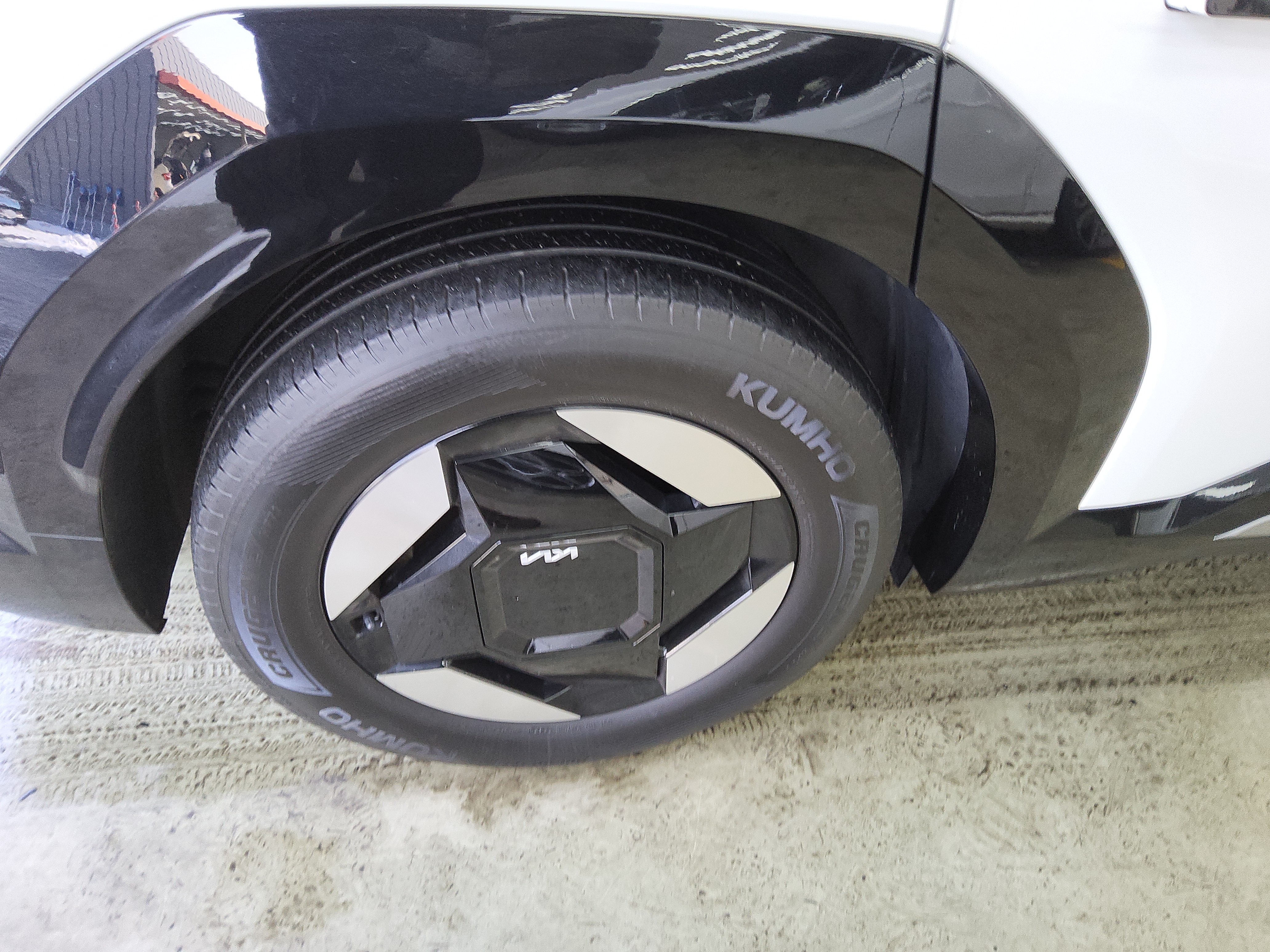 صورة إضافية