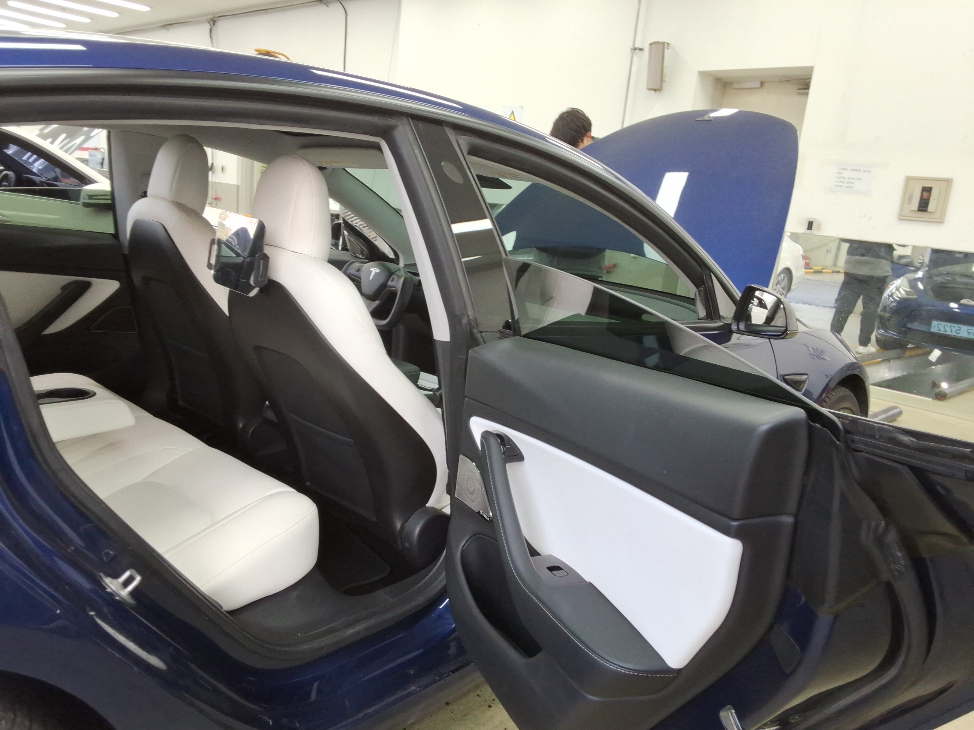 2020 - Tesla Model 3