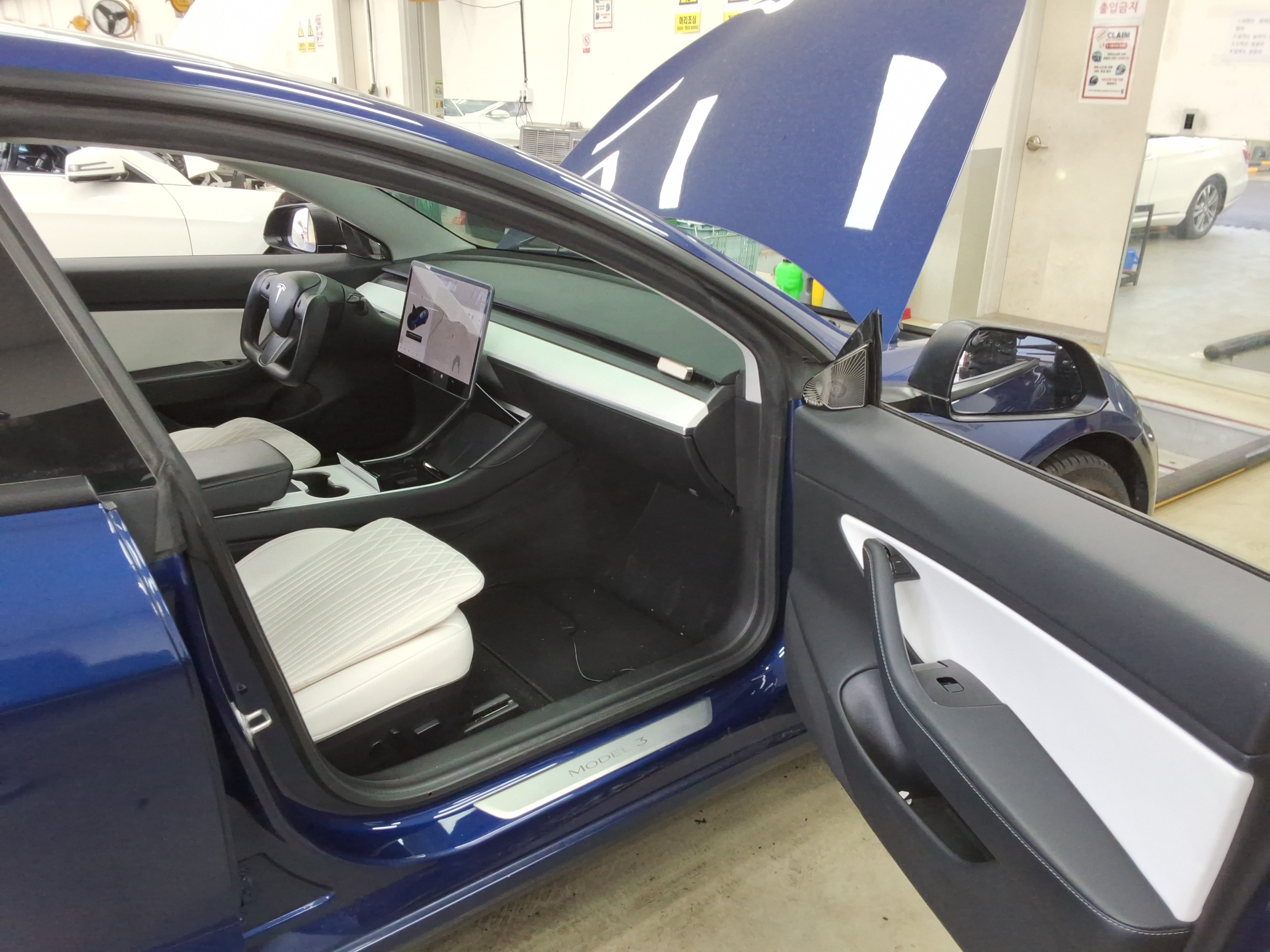 2020 - Tesla Model 3