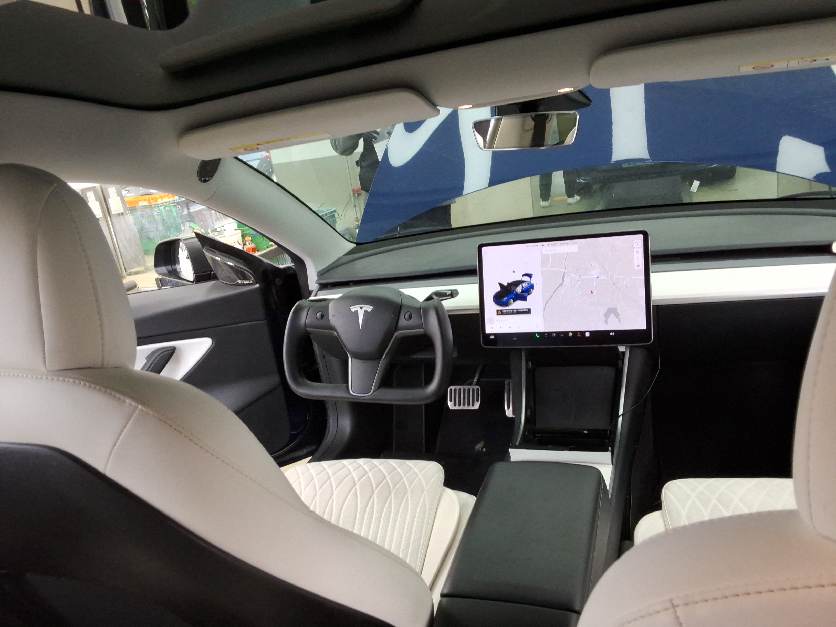 2020 - Tesla Model 3