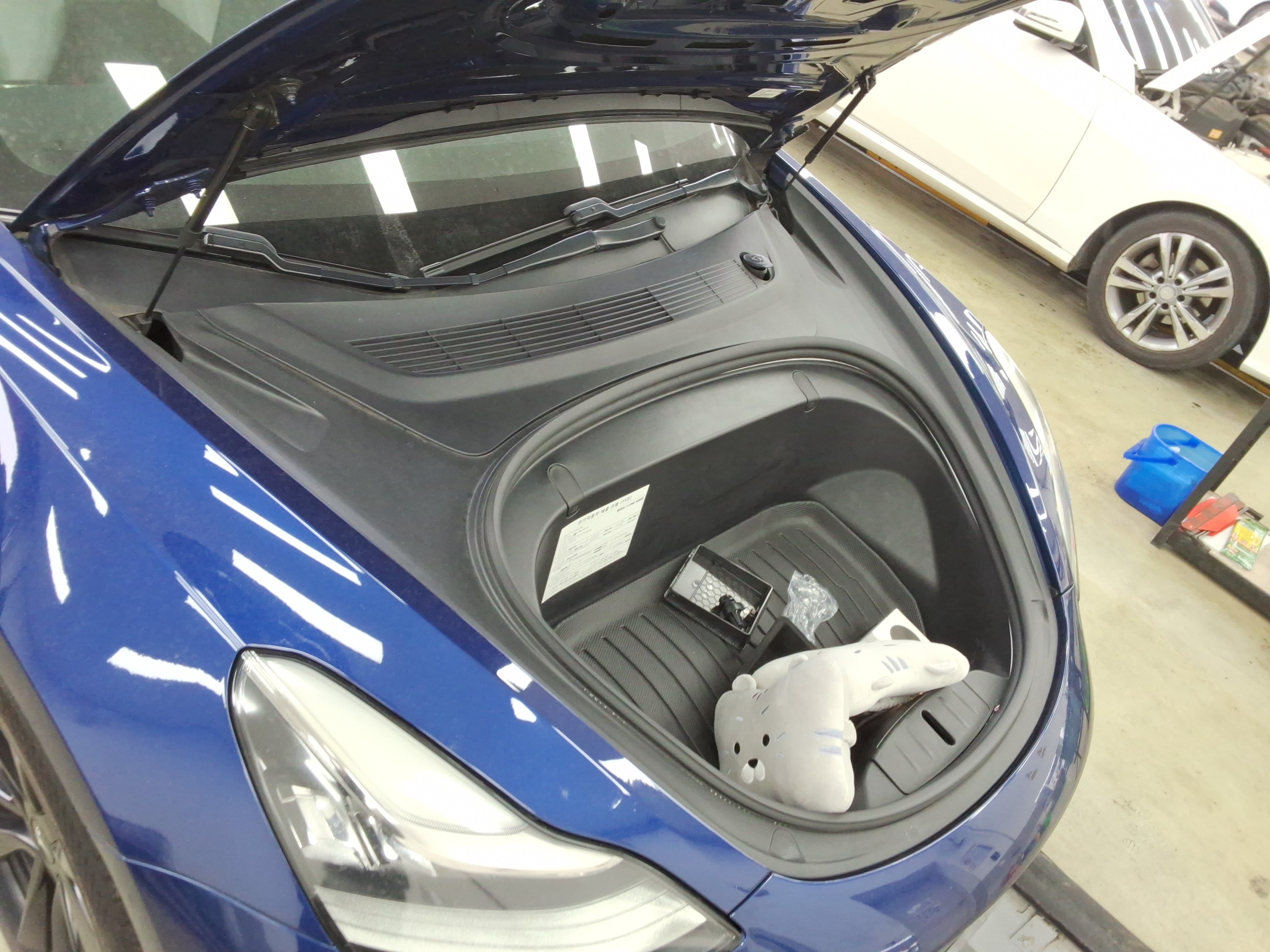 2020 - Tesla Model 3