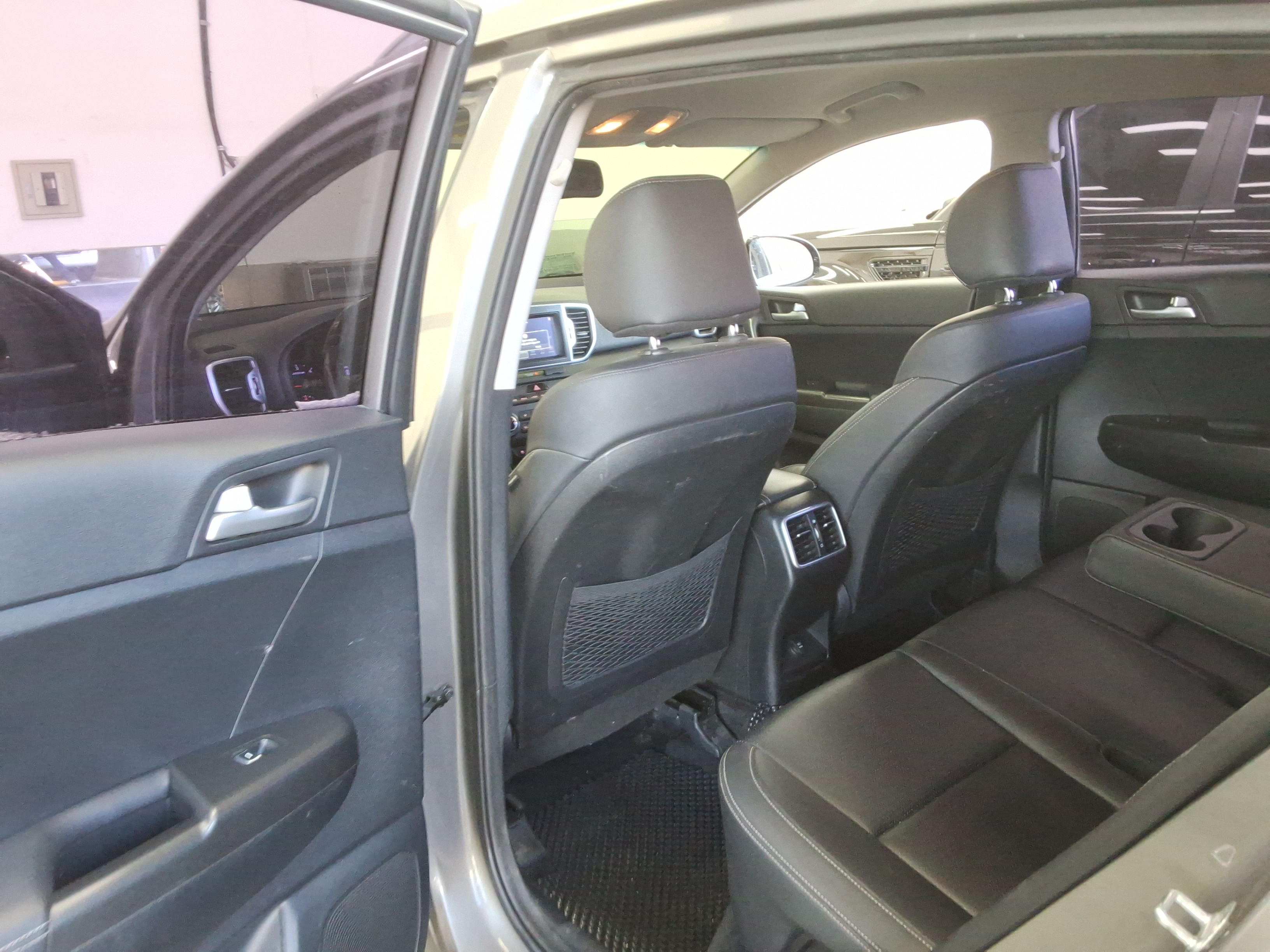 صورة إضافية