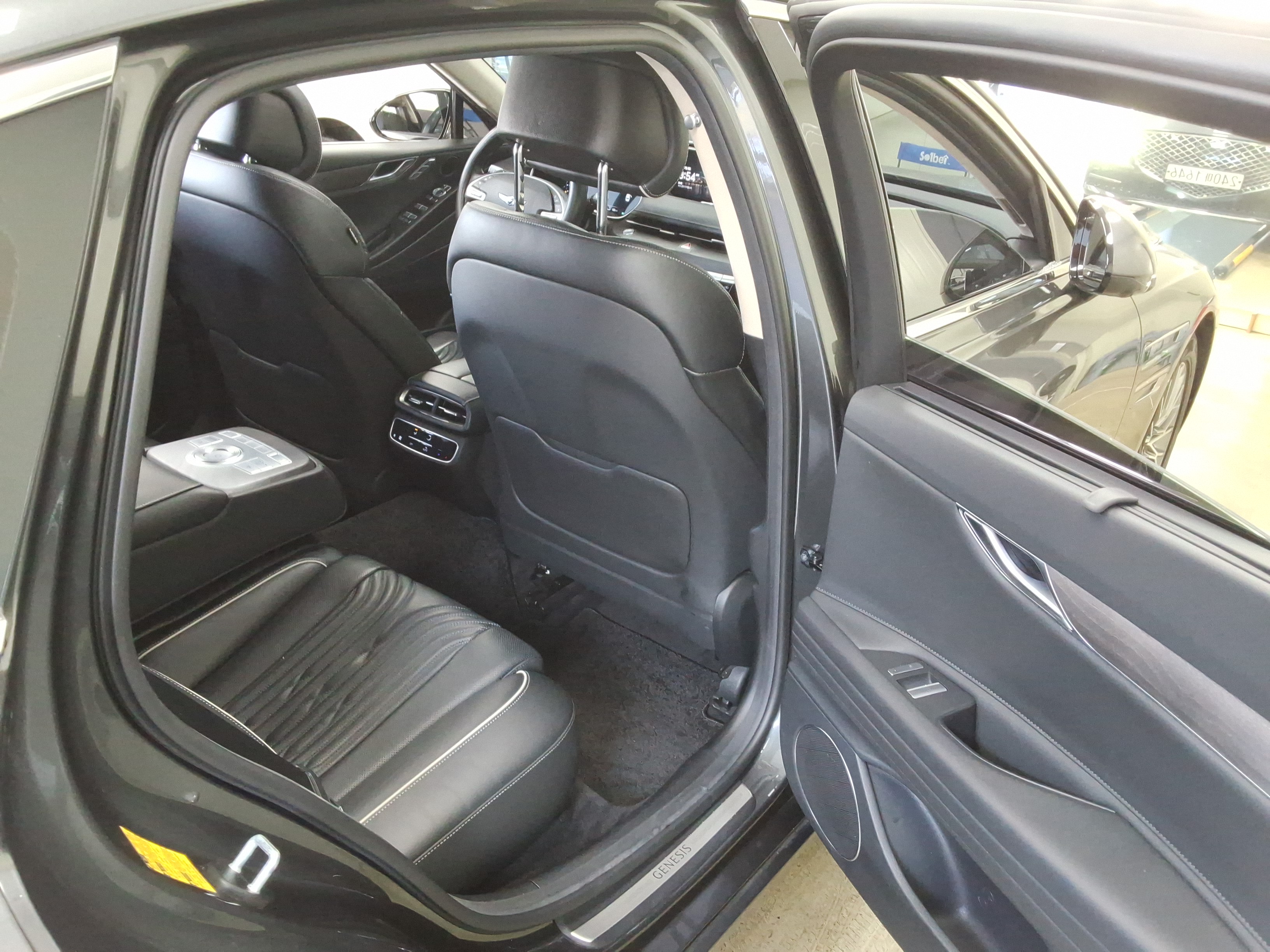 صورة إضافية