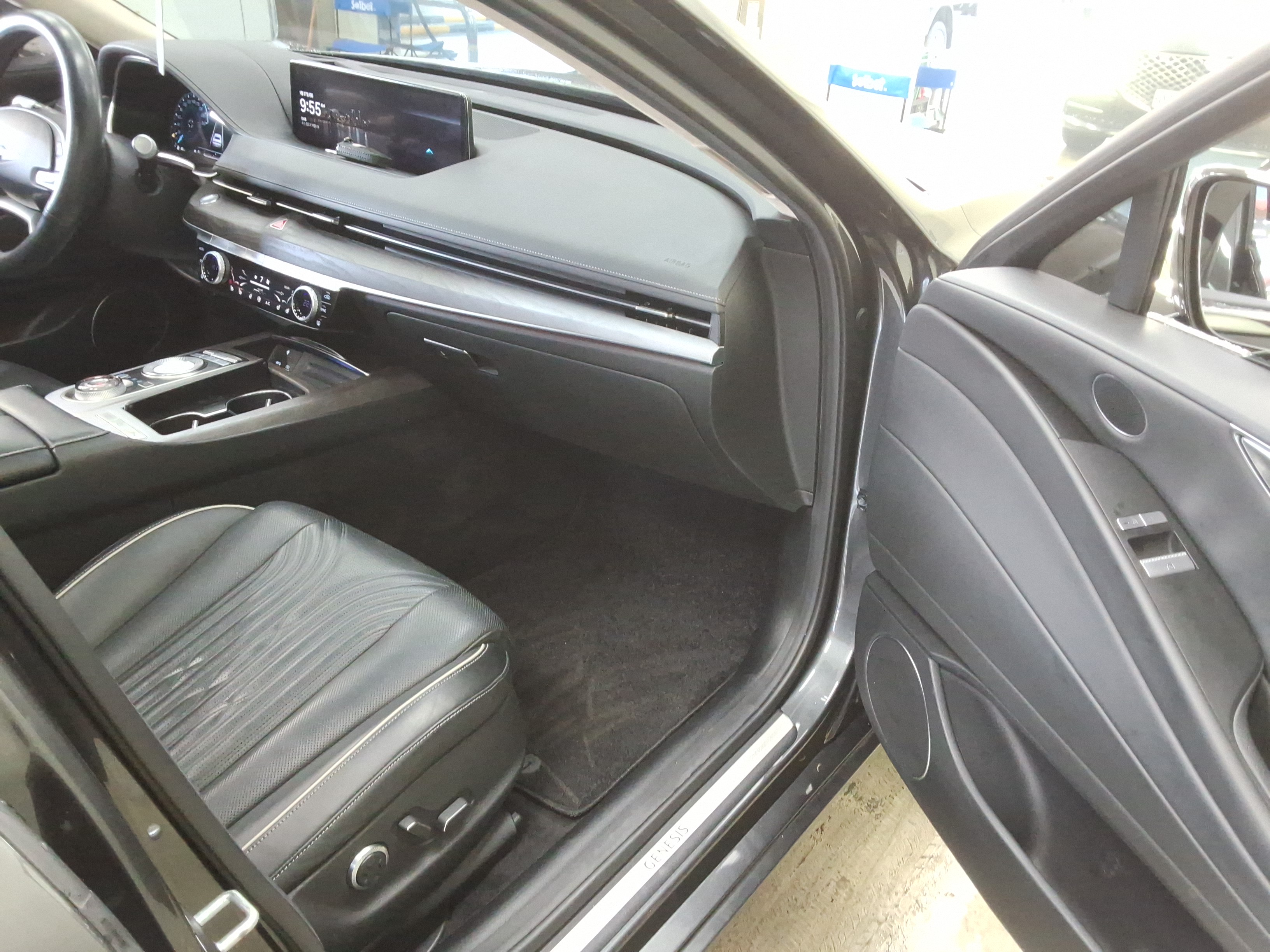 صورة إضافية