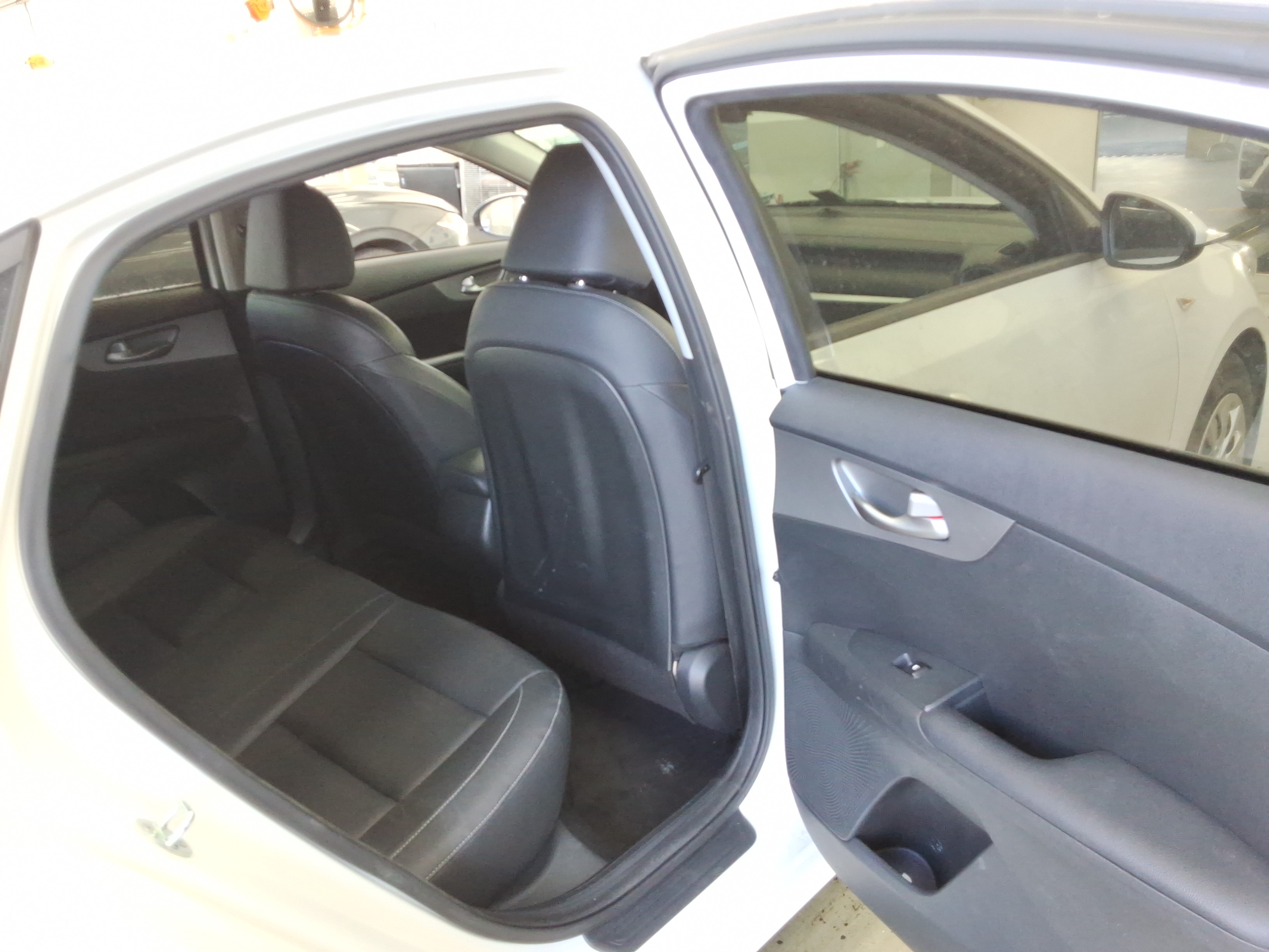 صورة إضافية