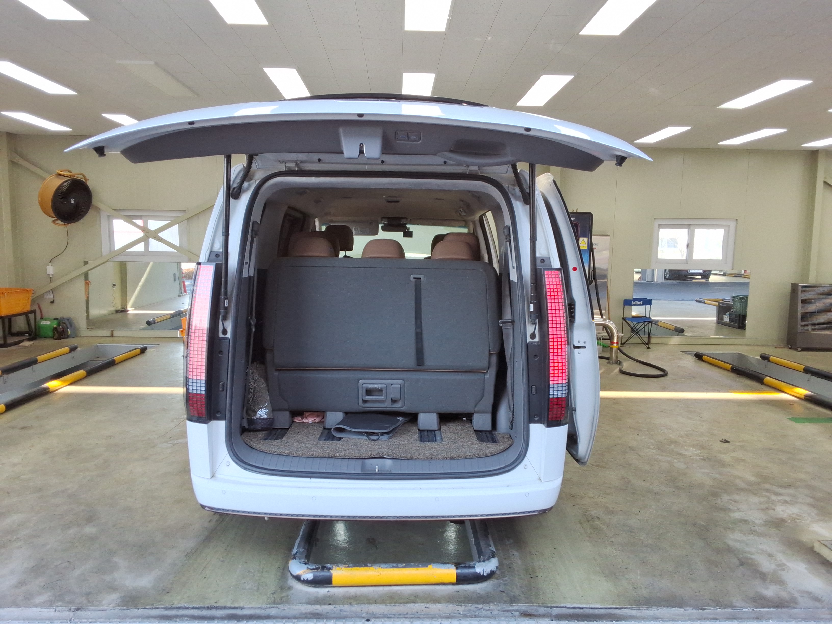 صورة إضافية