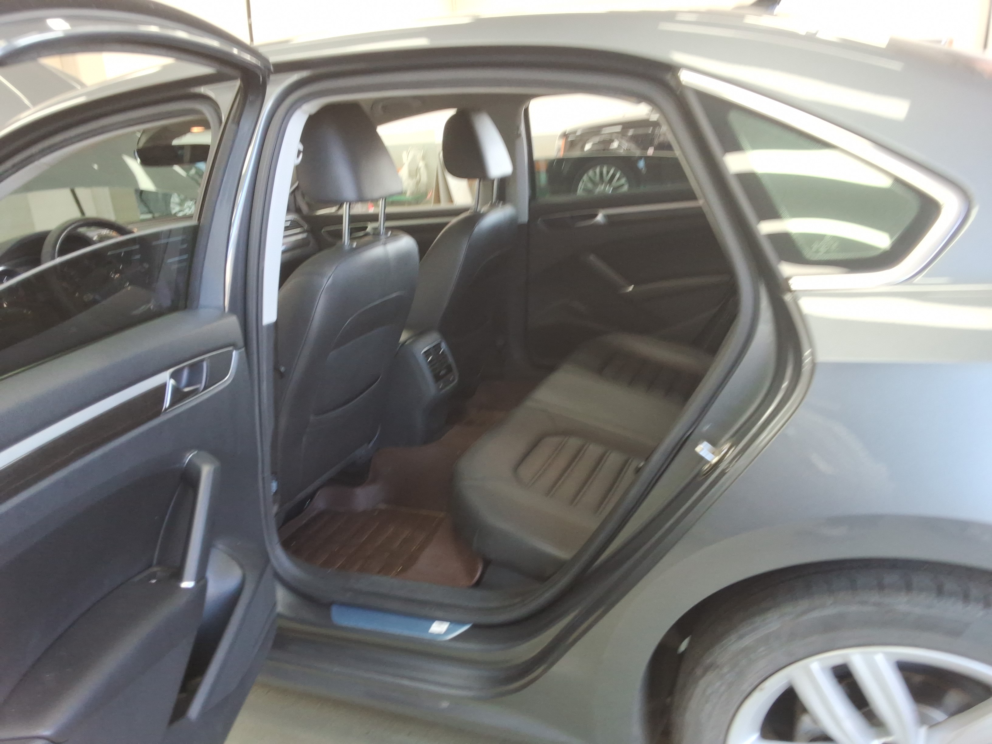 2018 - Volkswagen Passat