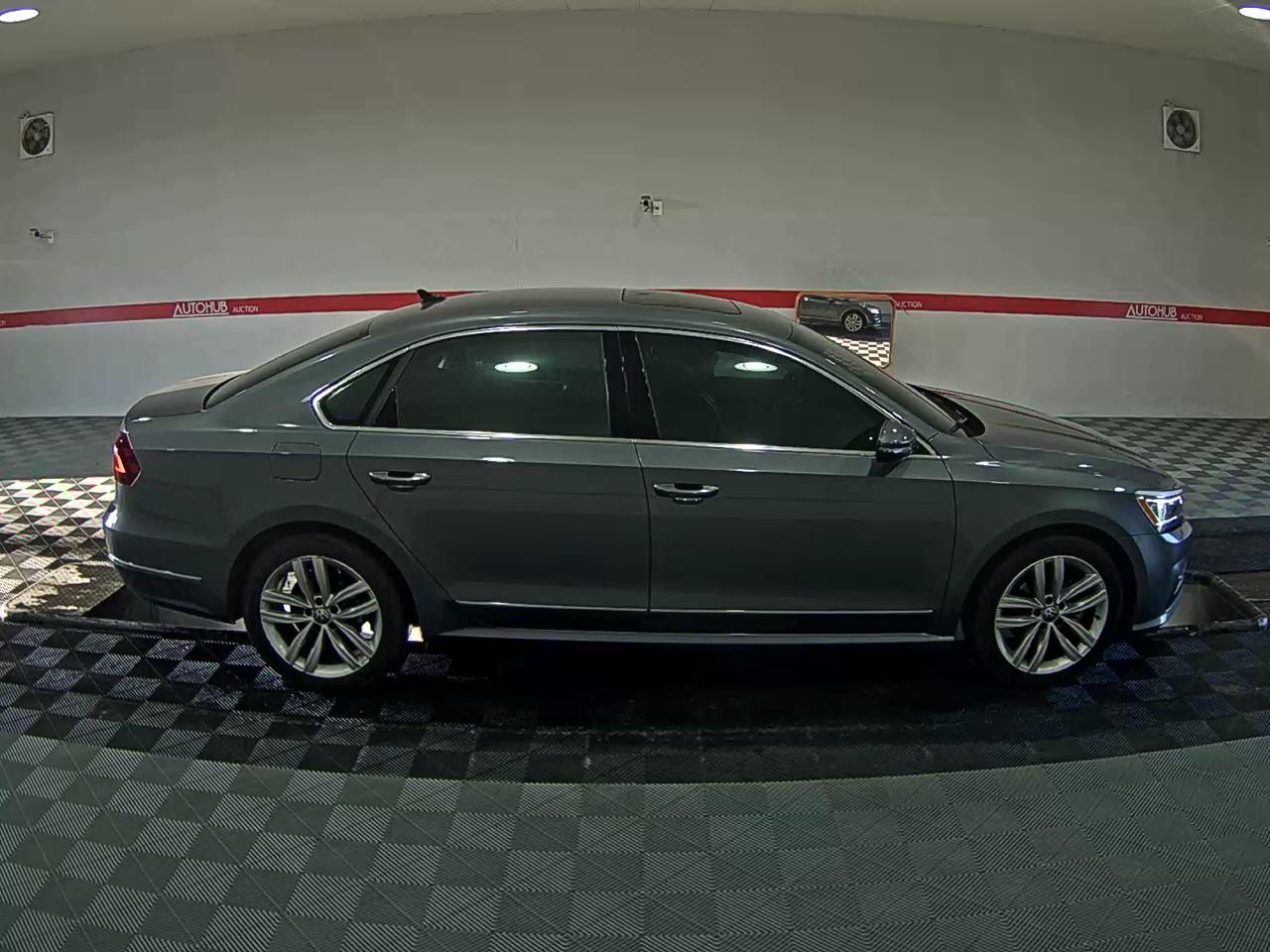 2018 - Volkswagen Passat