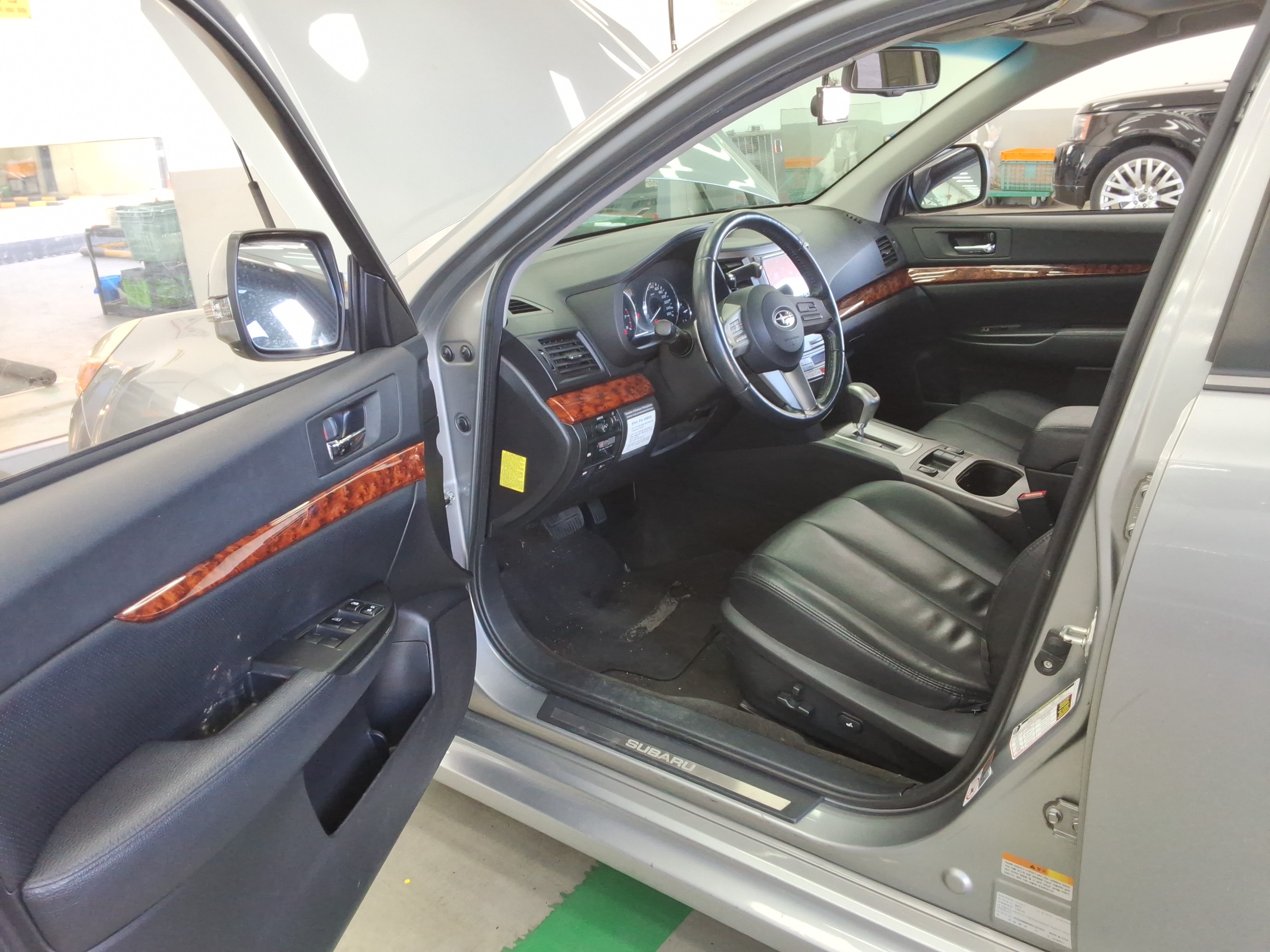 2011 - Subaru Legacy