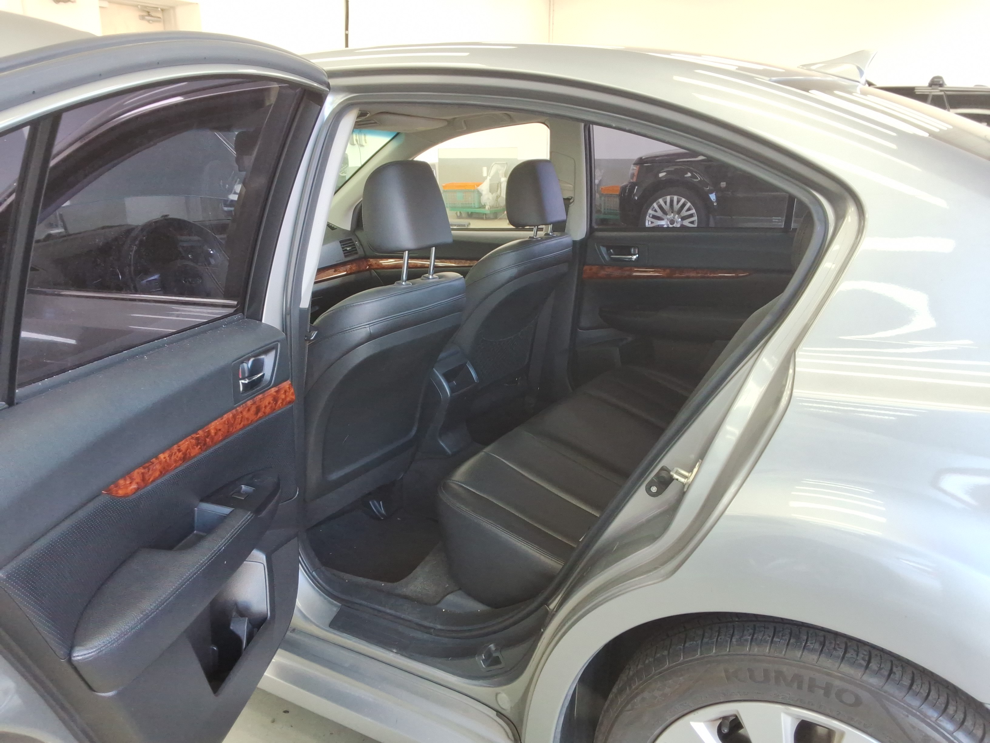 2011 - Subaru Legacy