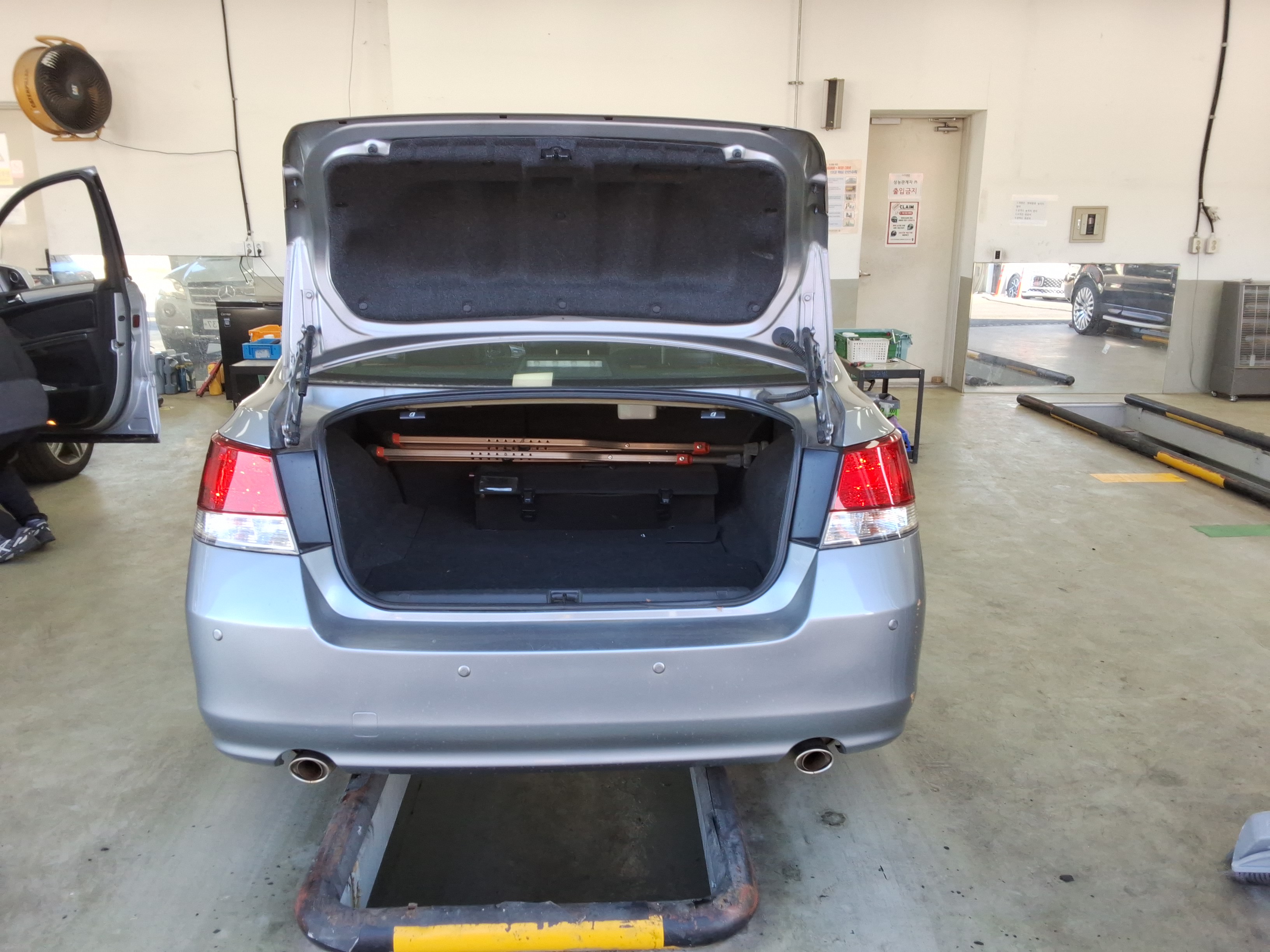 2011 - Subaru Legacy