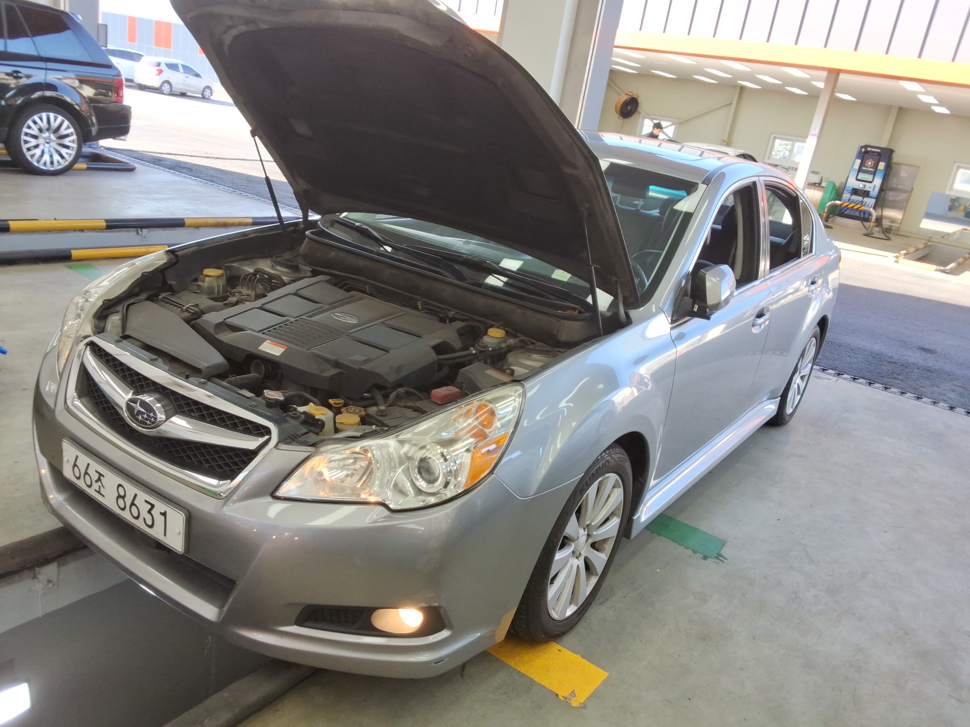 2011 - Subaru Legacy