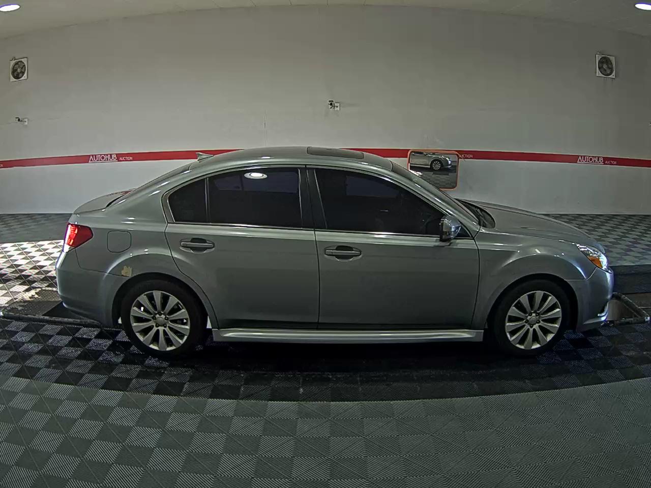 2011 - Subaru Legacy