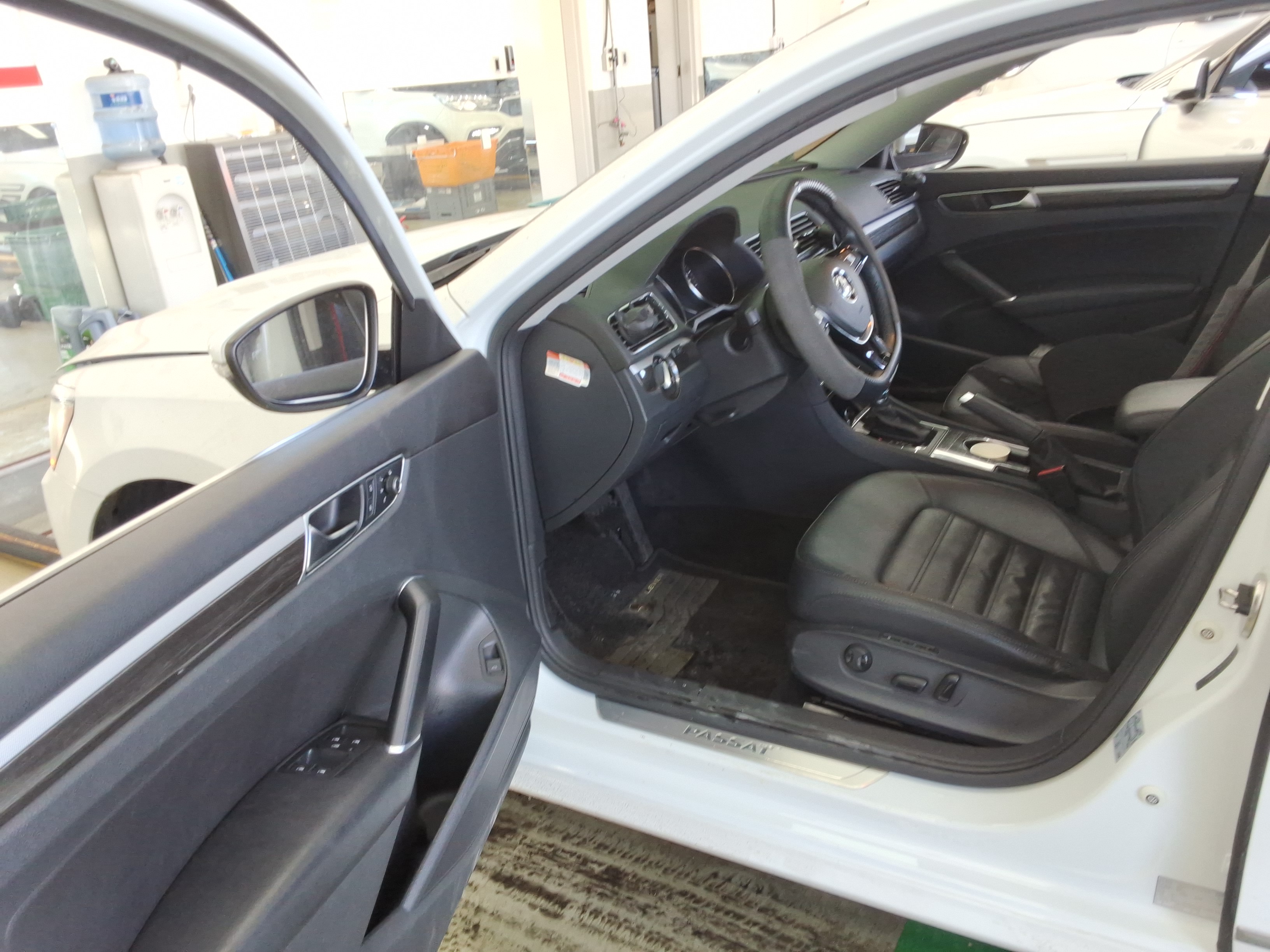 2018 - Volkswagen Passat