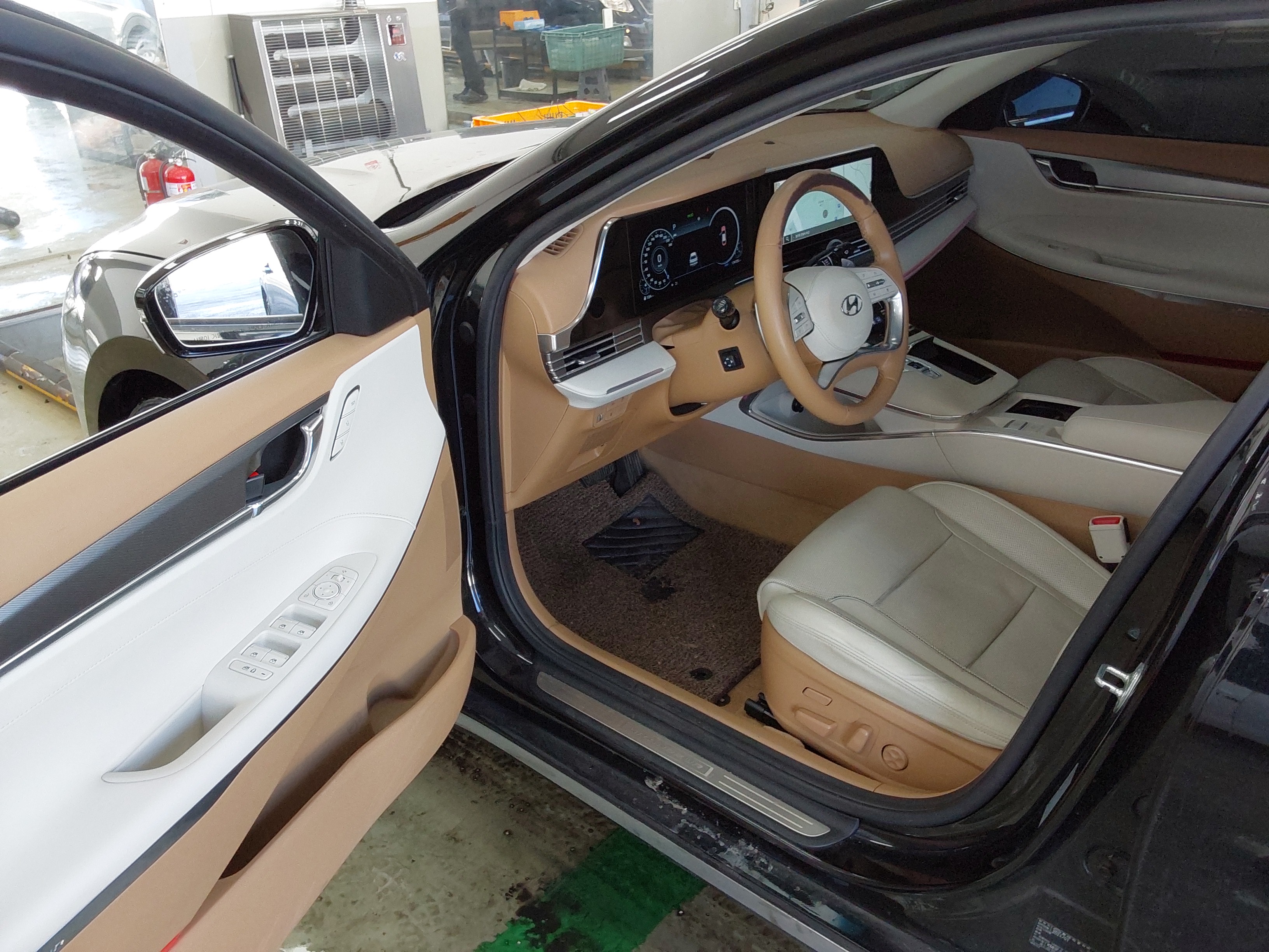 2021 - Hyundai Grandeur