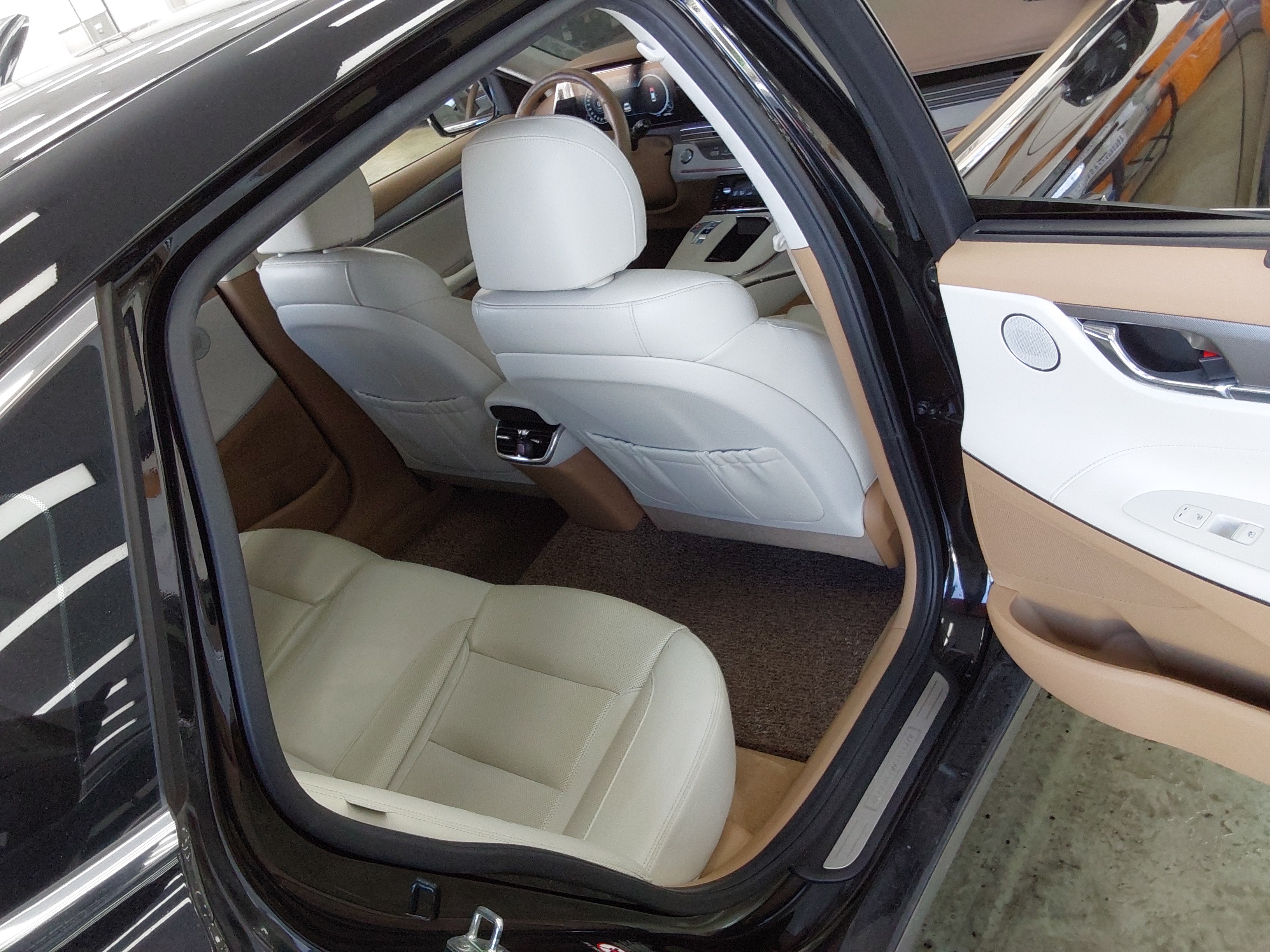 2021 - Hyundai Grandeur