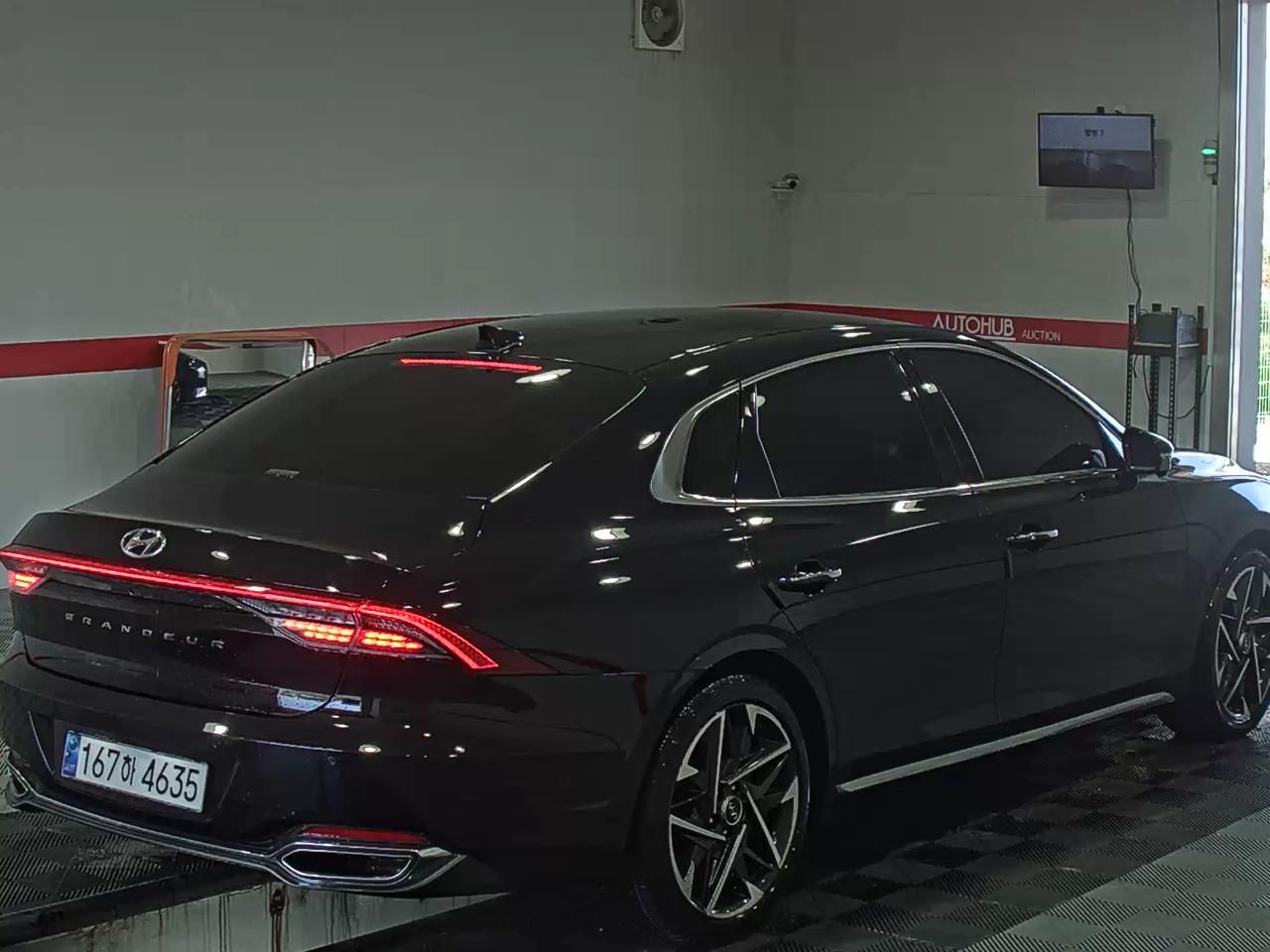 2021 - Hyundai Grandeur