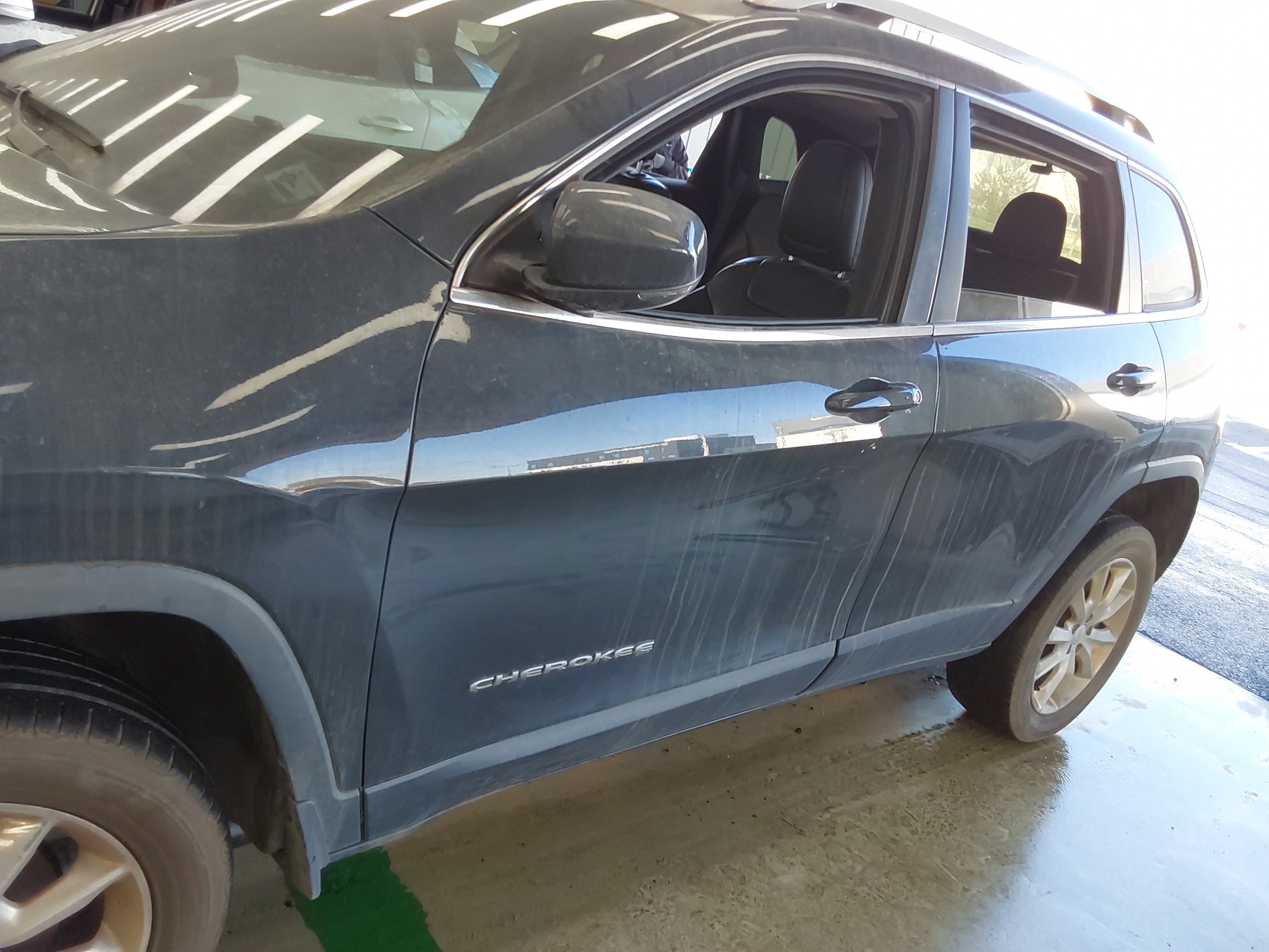 2017 - Jeep Cherokee