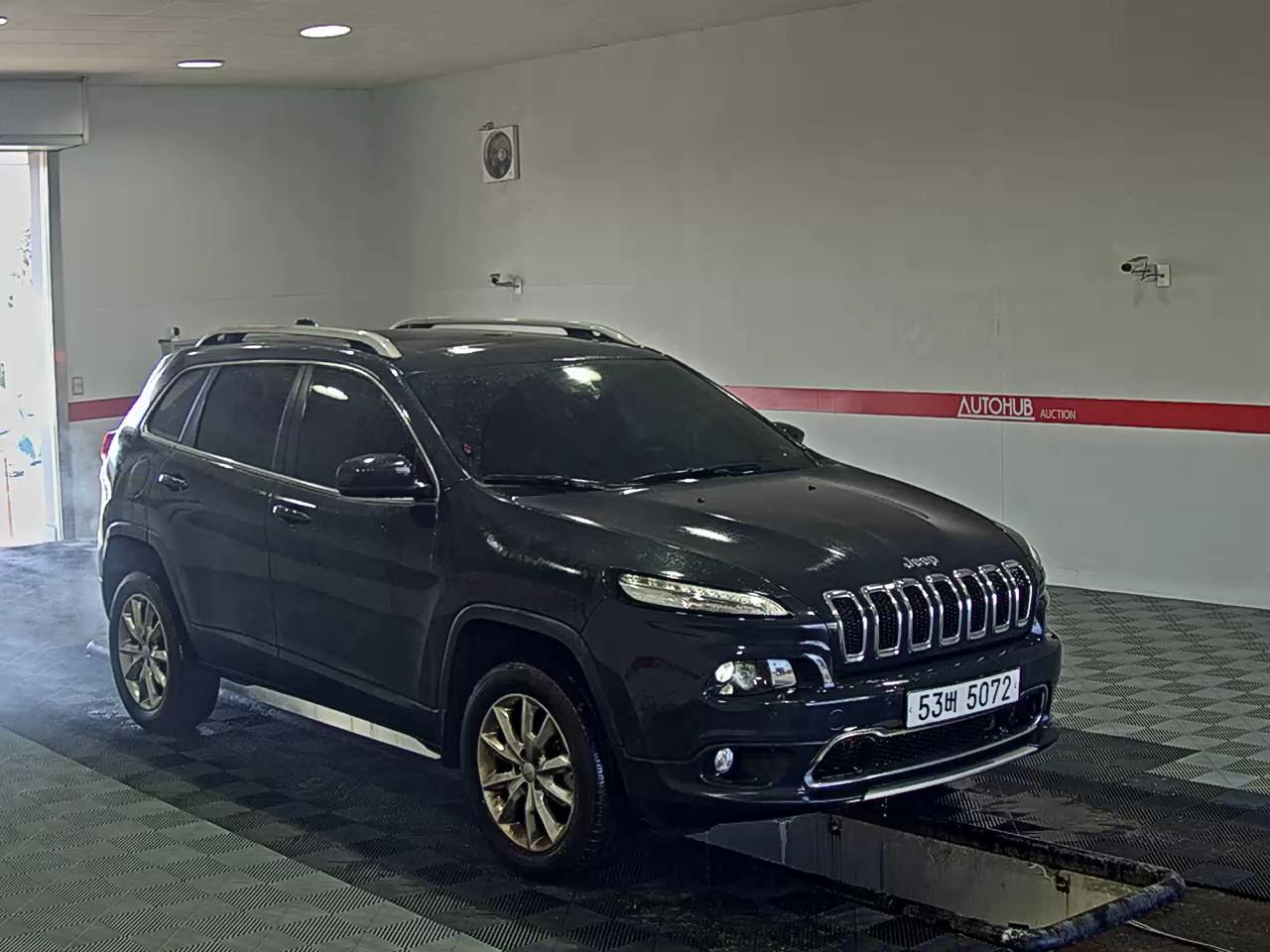 2017 - Jeep Cherokee