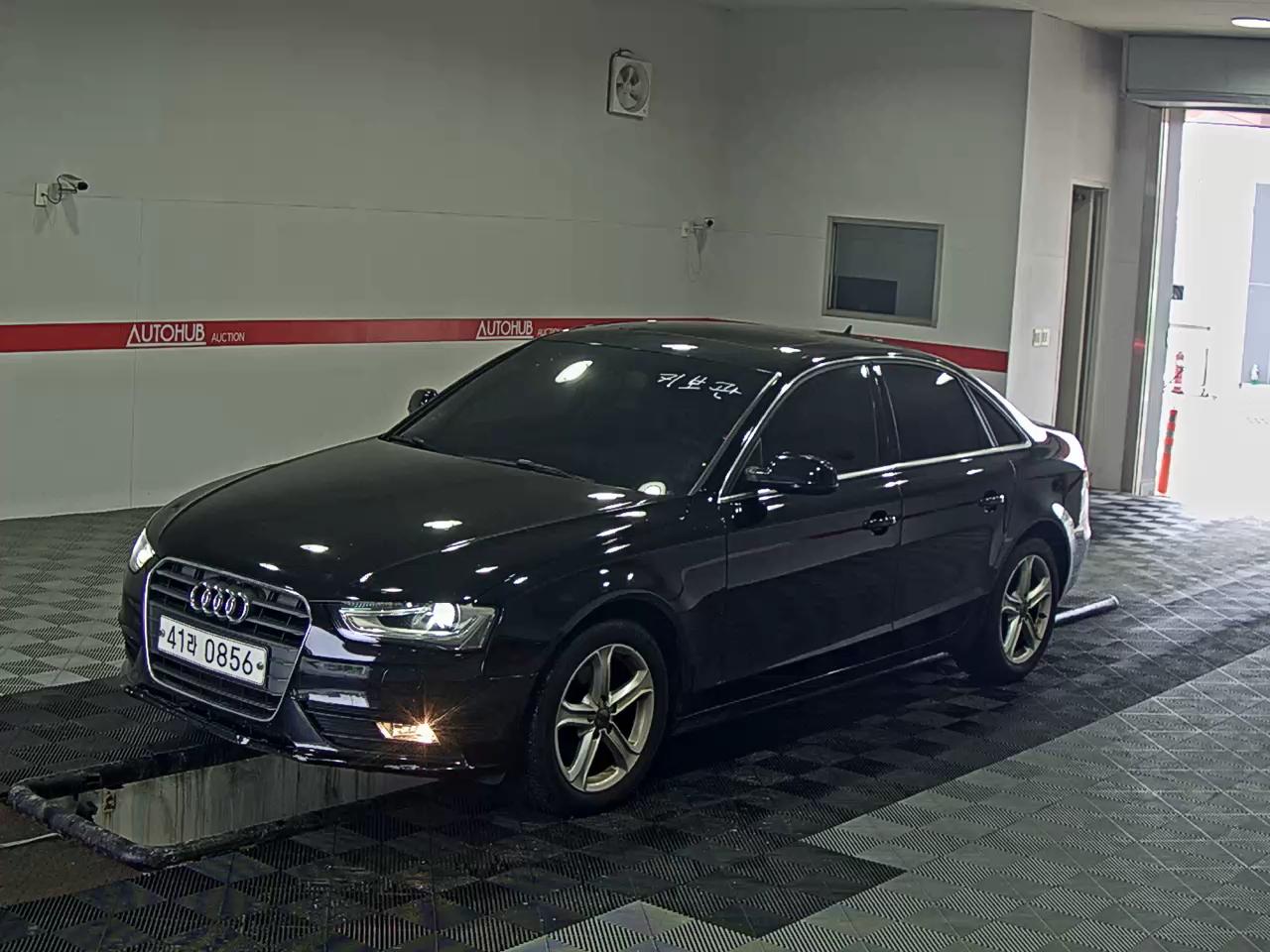 아우디 A4(05~) 30 TDI B8 (~현재)