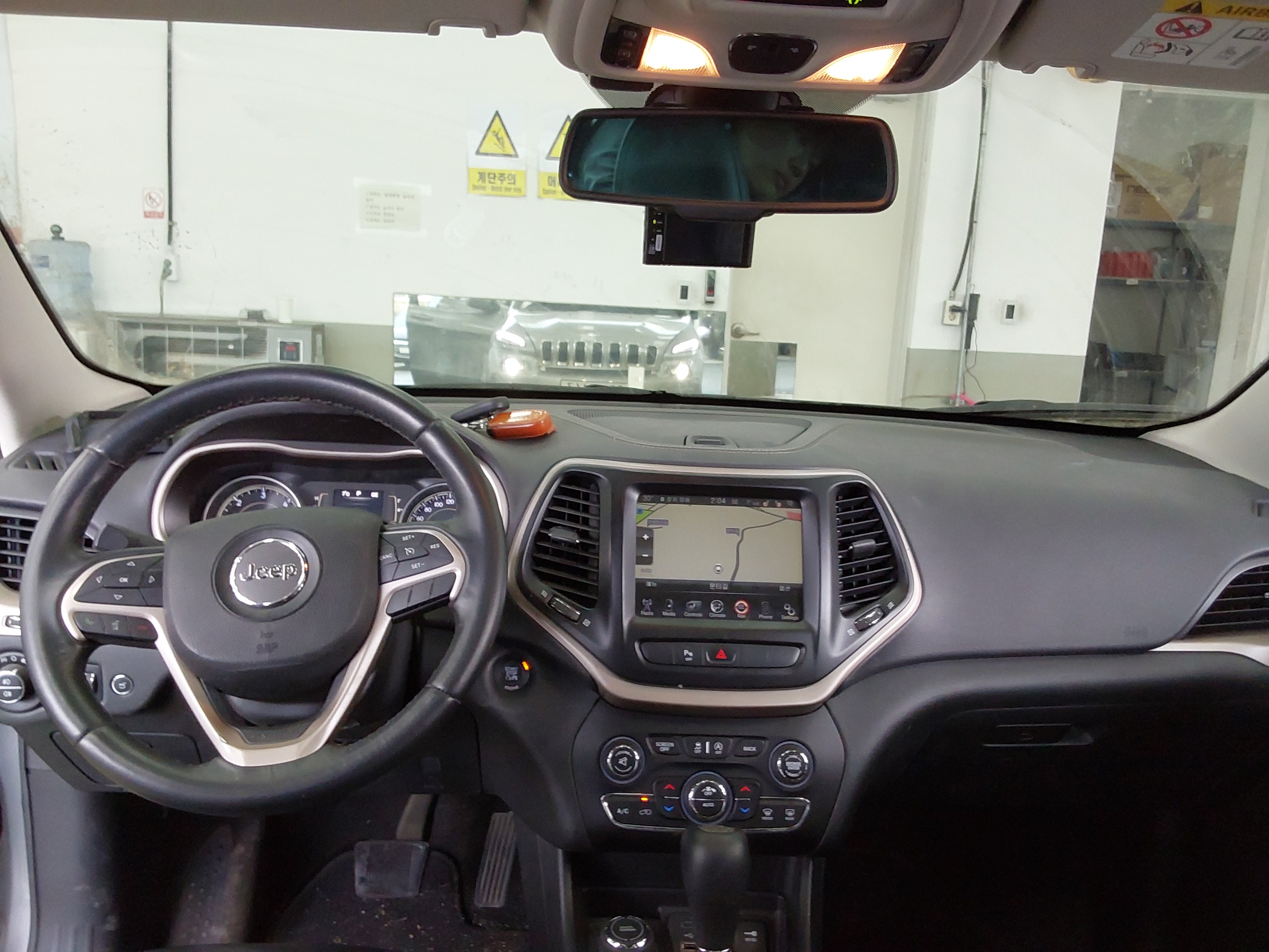 2015 - Jeep Cherokee