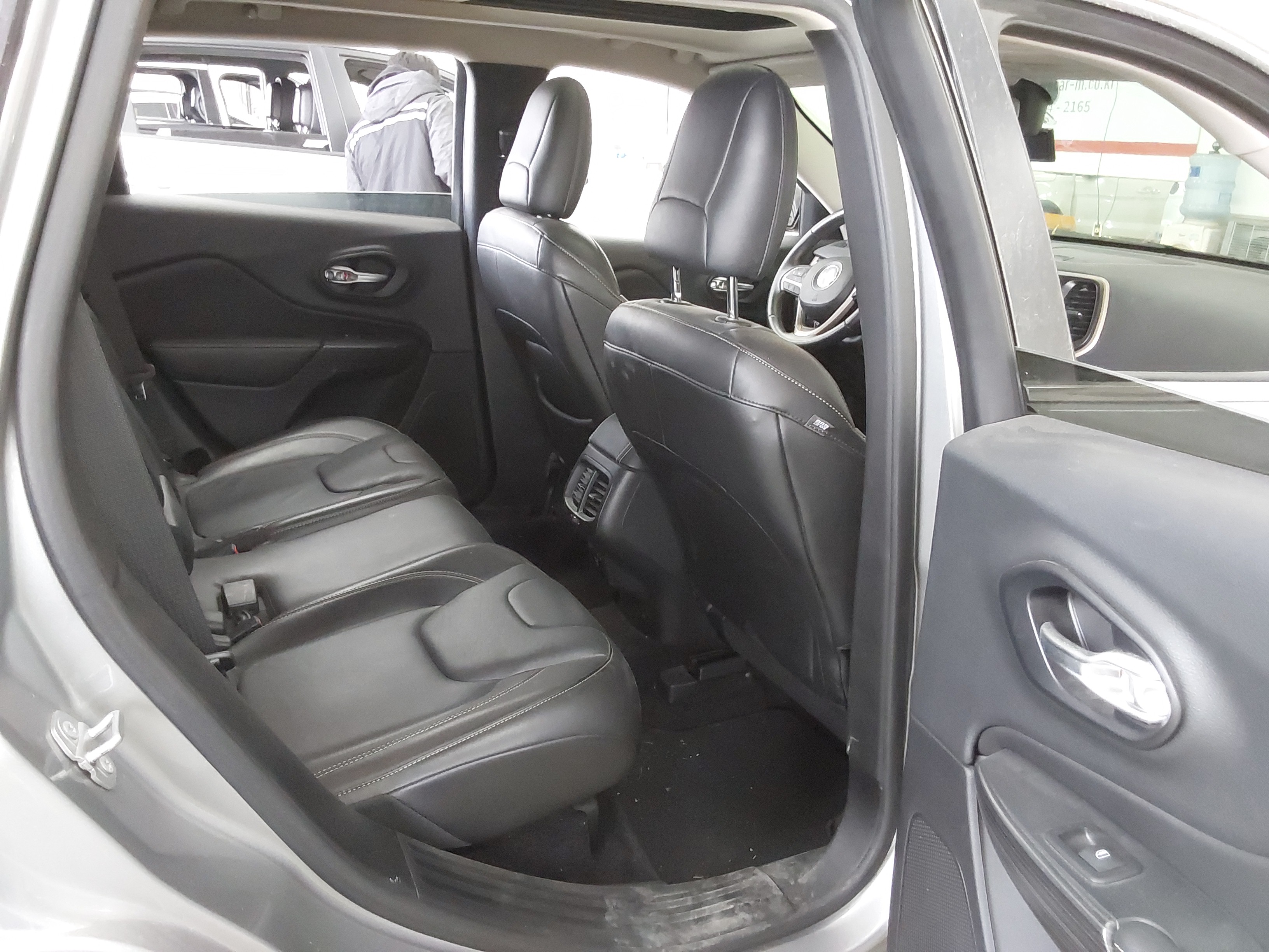 2015 - Jeep Cherokee