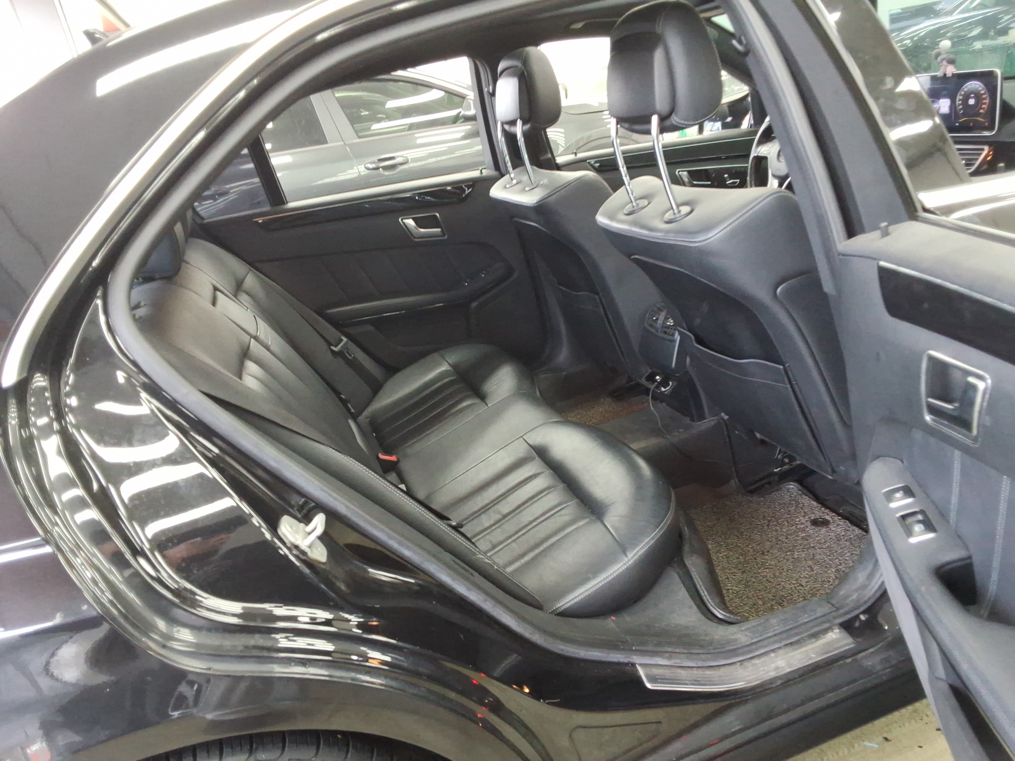 2016 - Mercedes-Benz E220