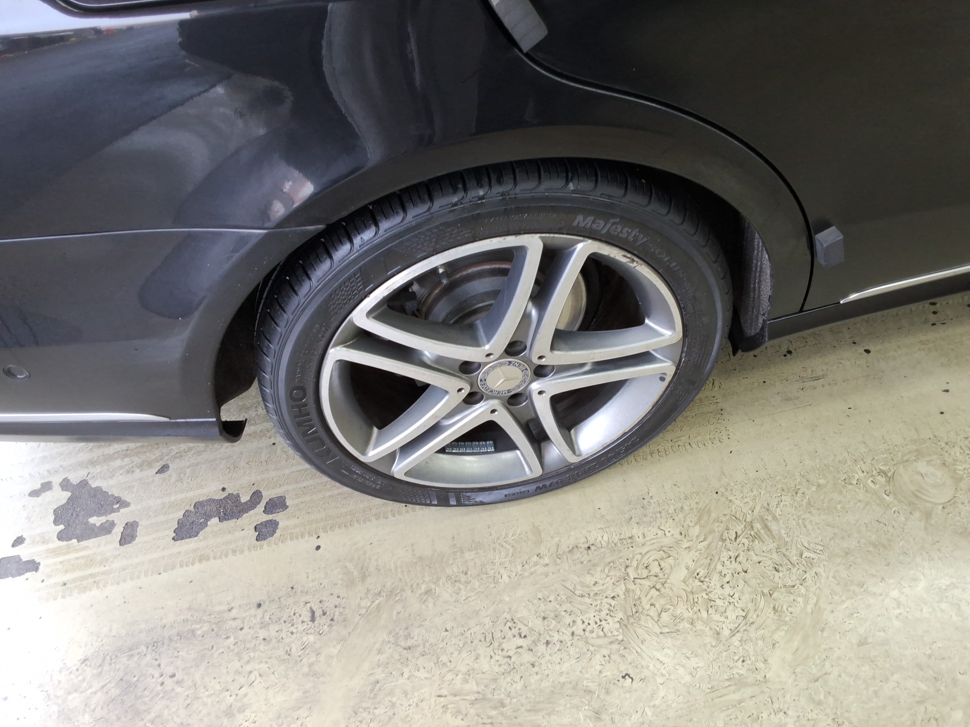 2016 - Mercedes-Benz E220