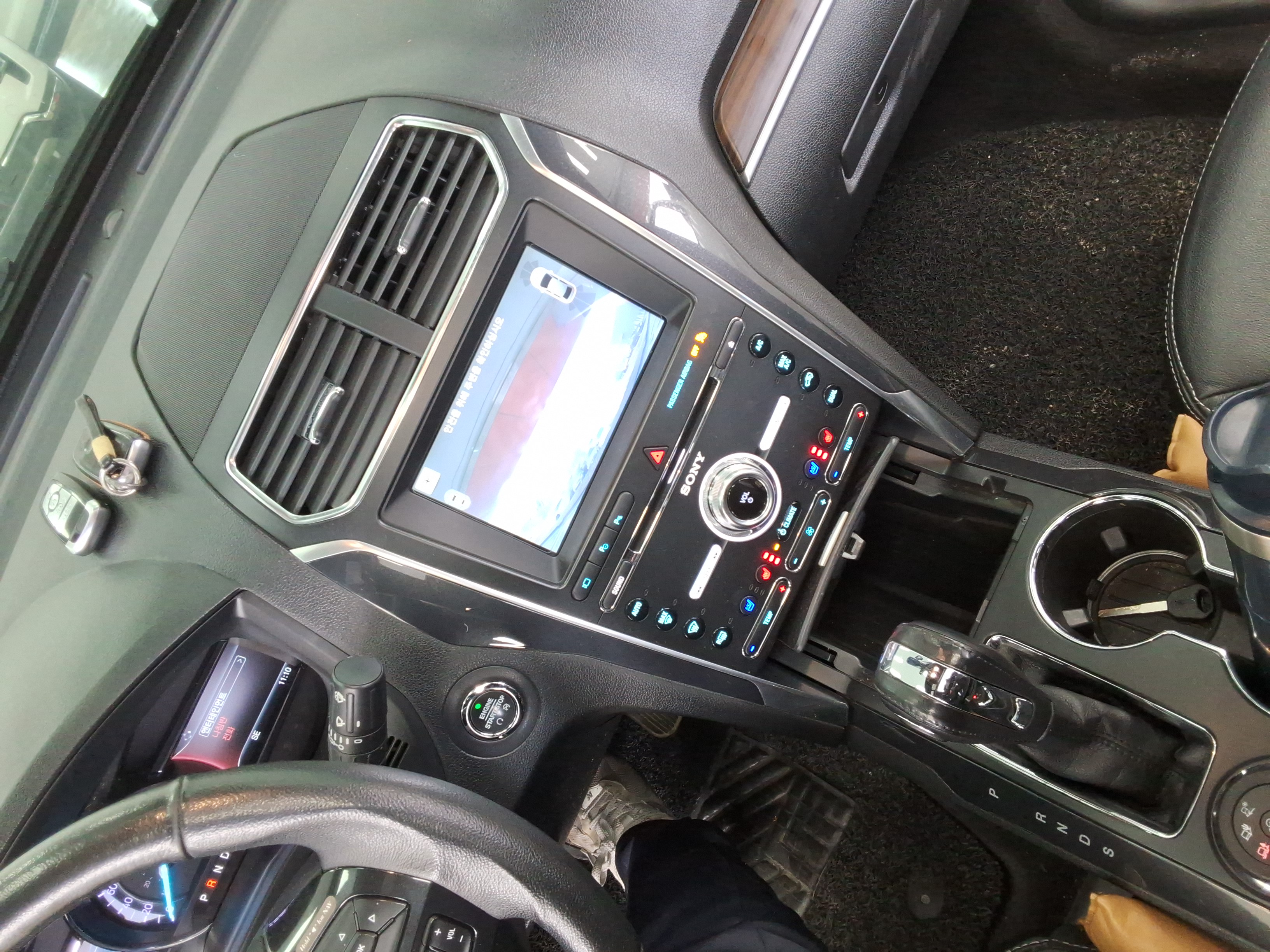 2018 - Ford Explorer