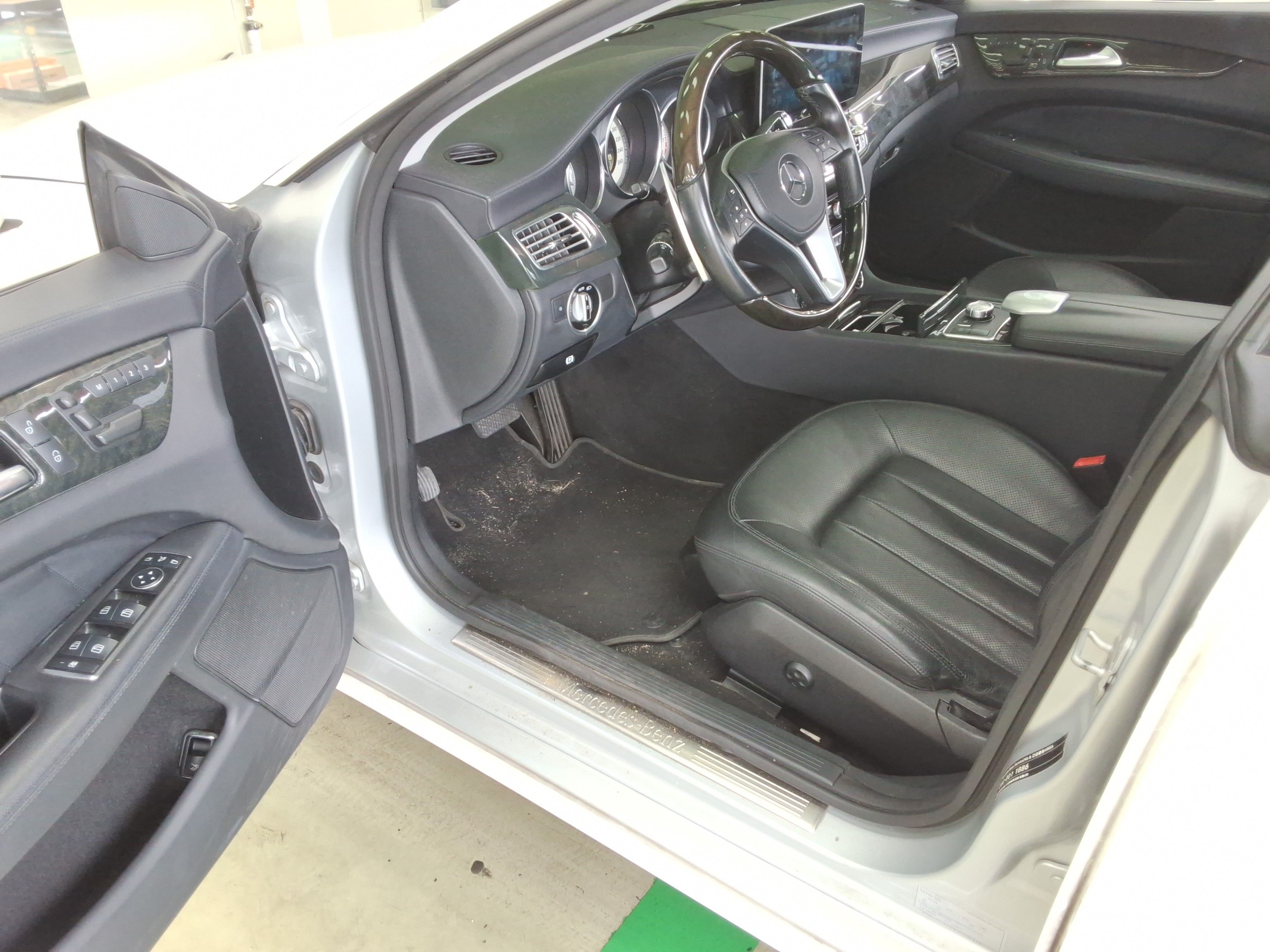 2012 - Mercedes-Benz CLS350