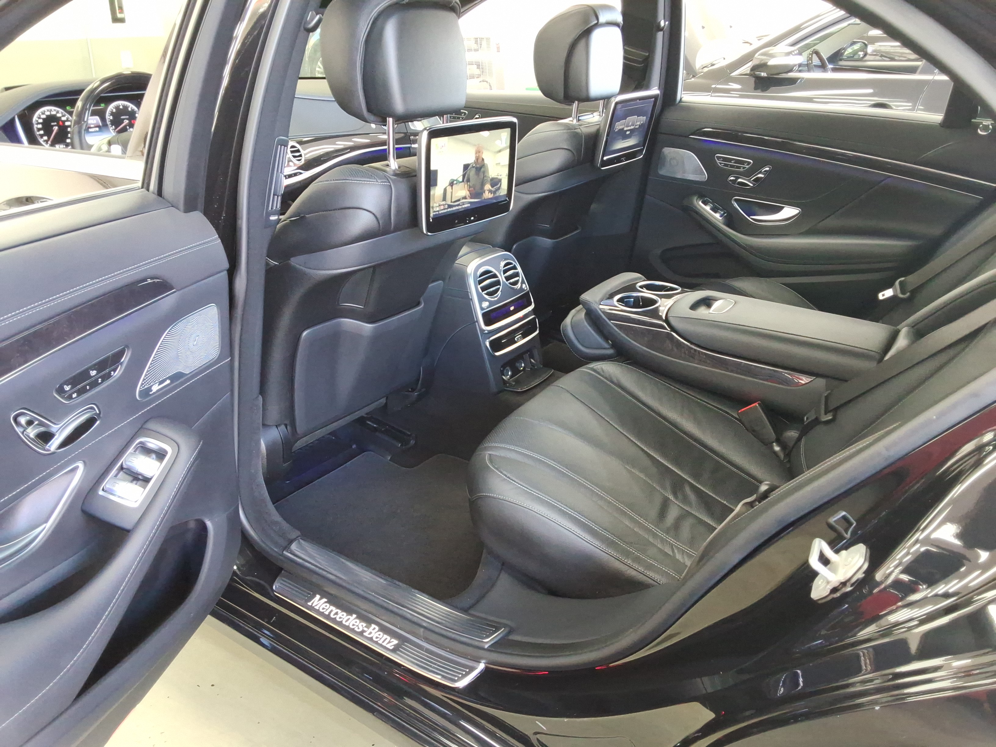 2016 - Mercedes-Benz S400L