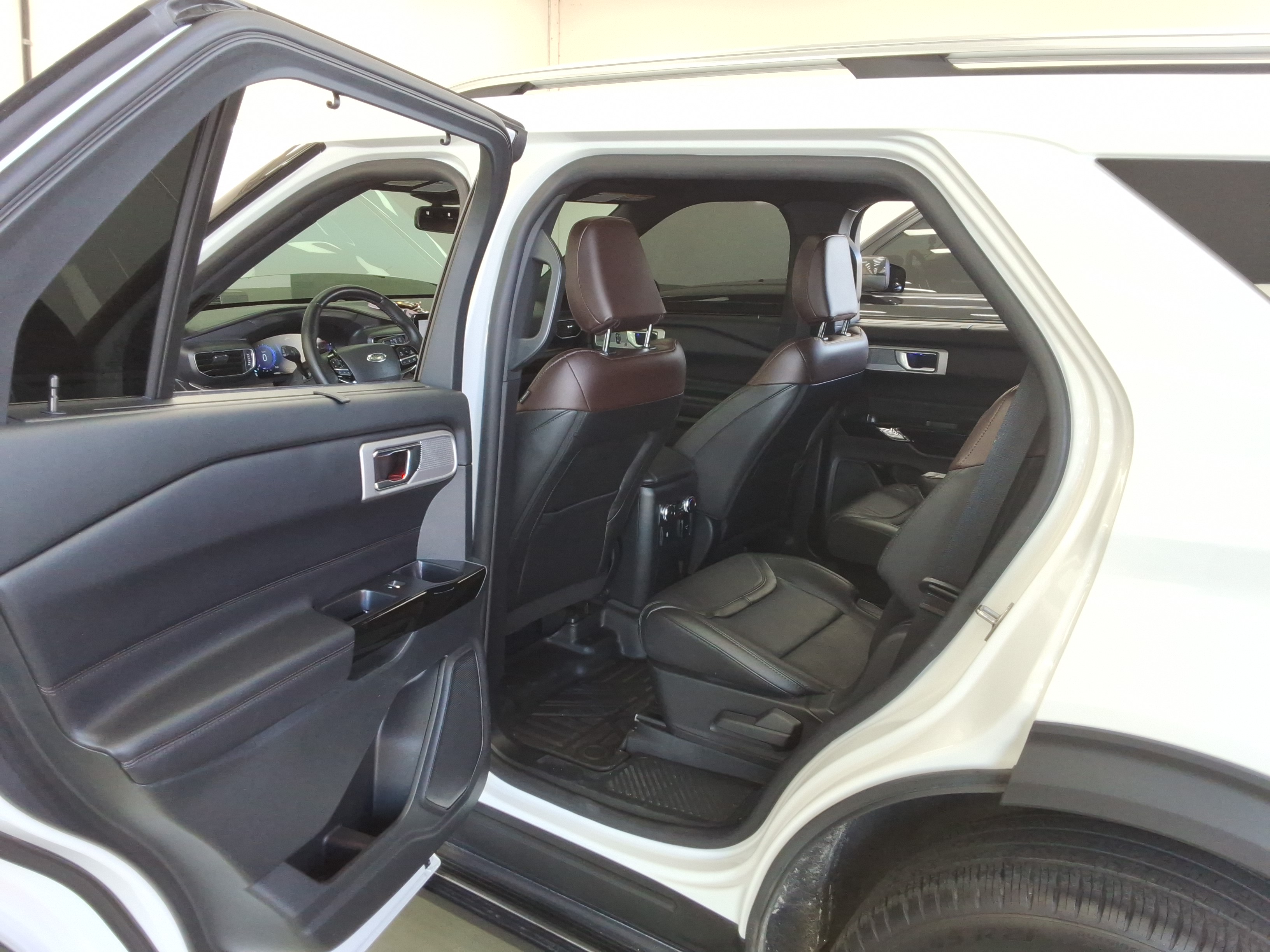 2022 - Ford Explorer