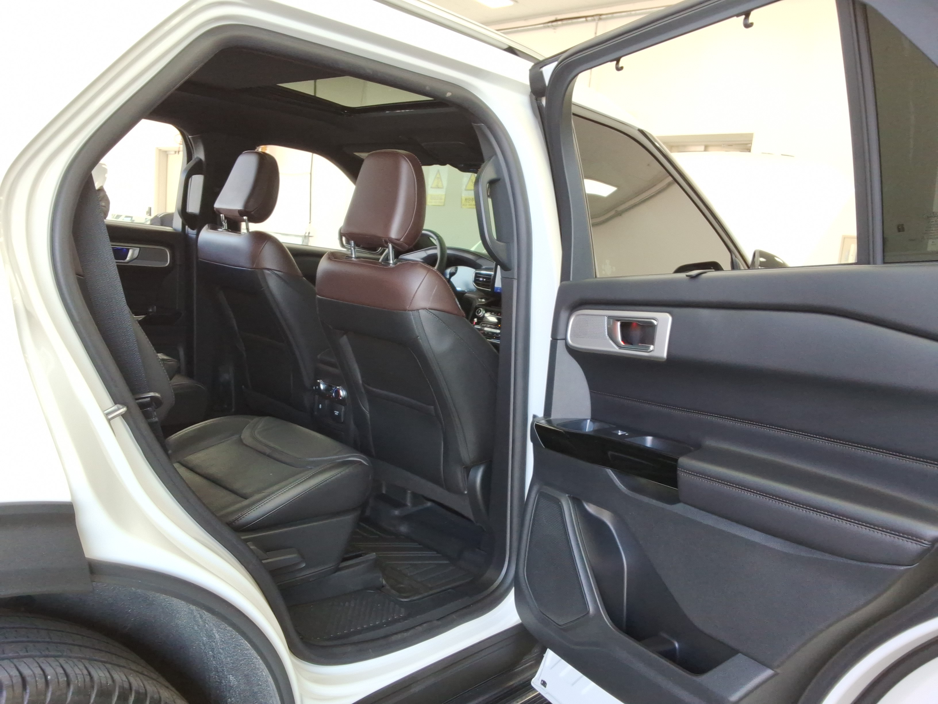 2022 - Ford Explorer