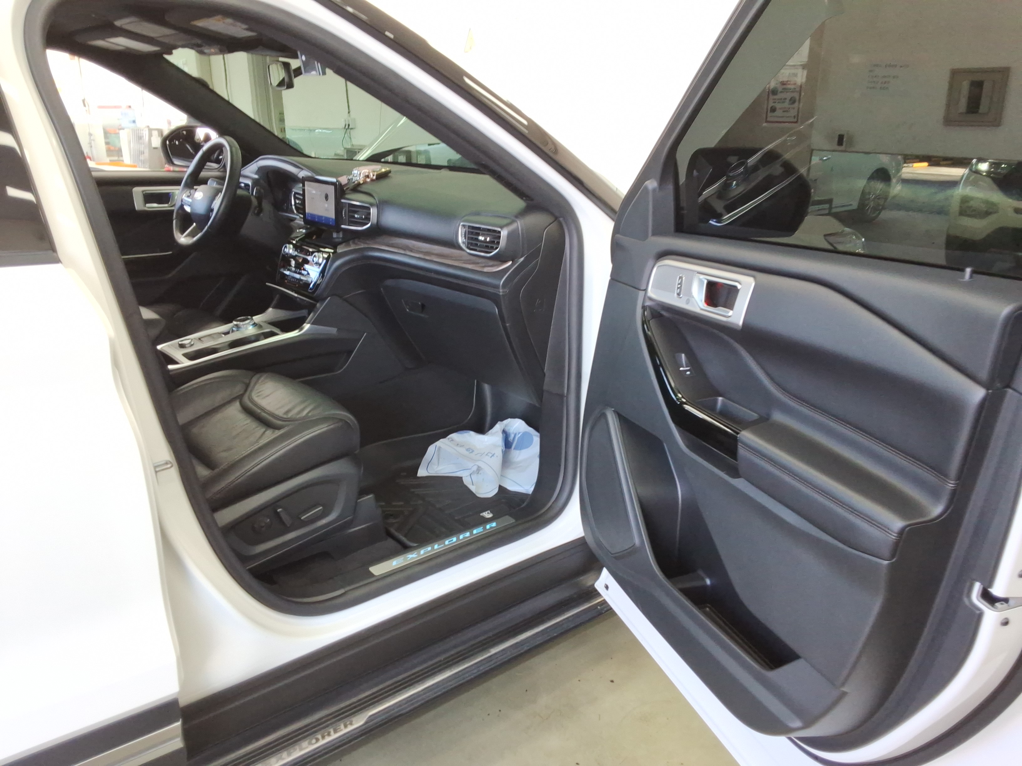 2022 - Ford Explorer