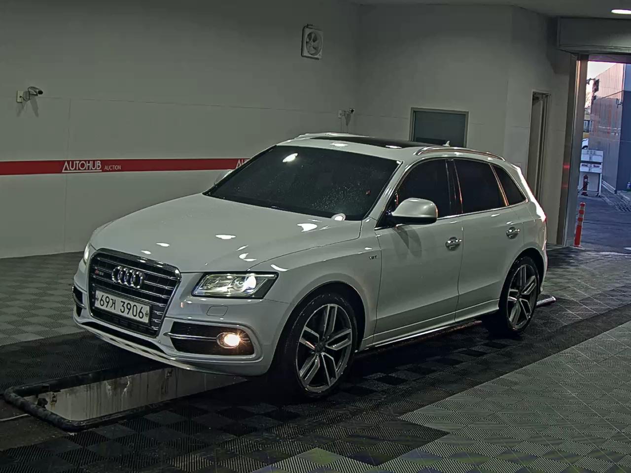 아우디 SQ5 TDI 8R (~현재)