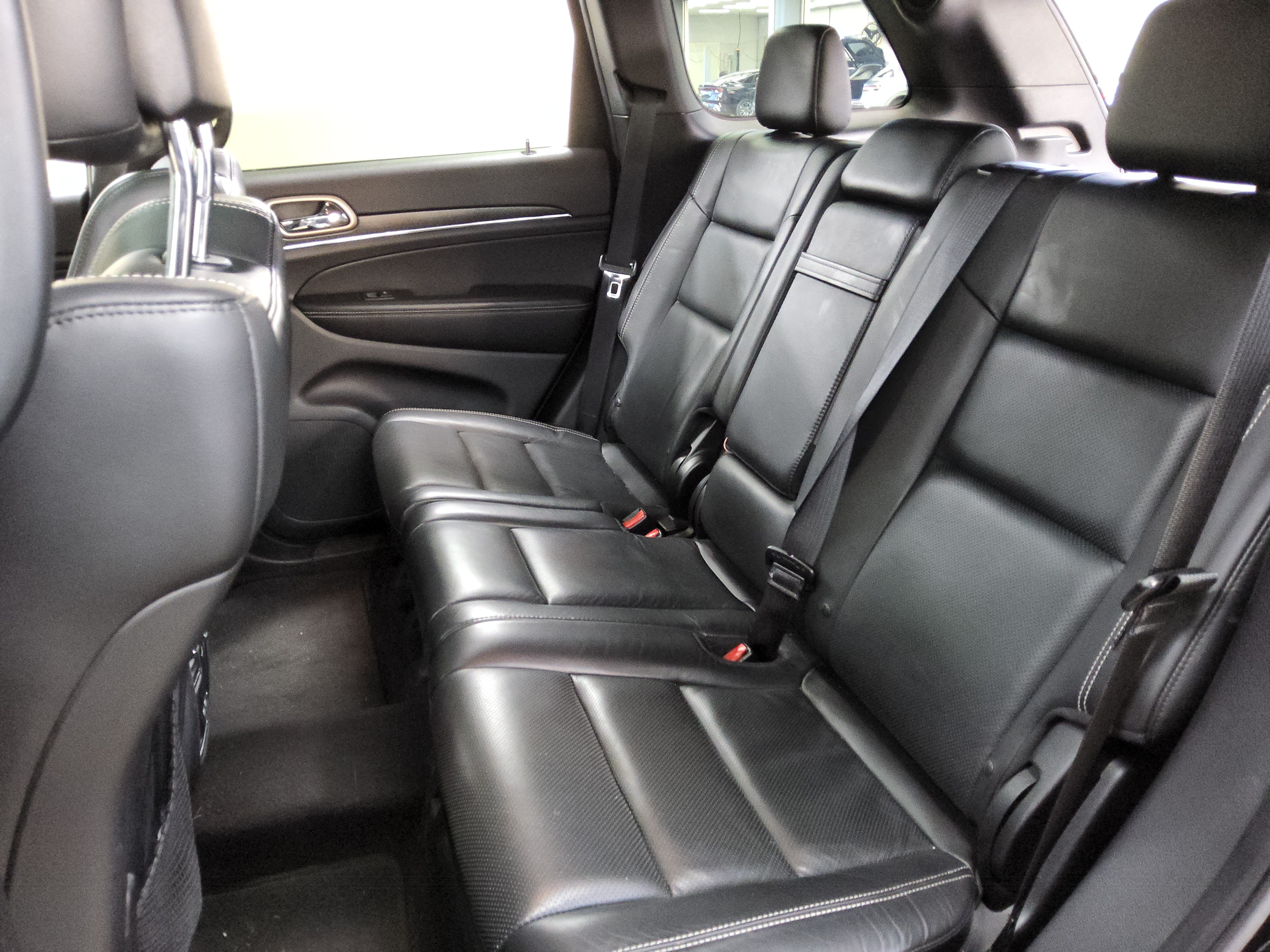 2017 - Jeep Grand Cherokee